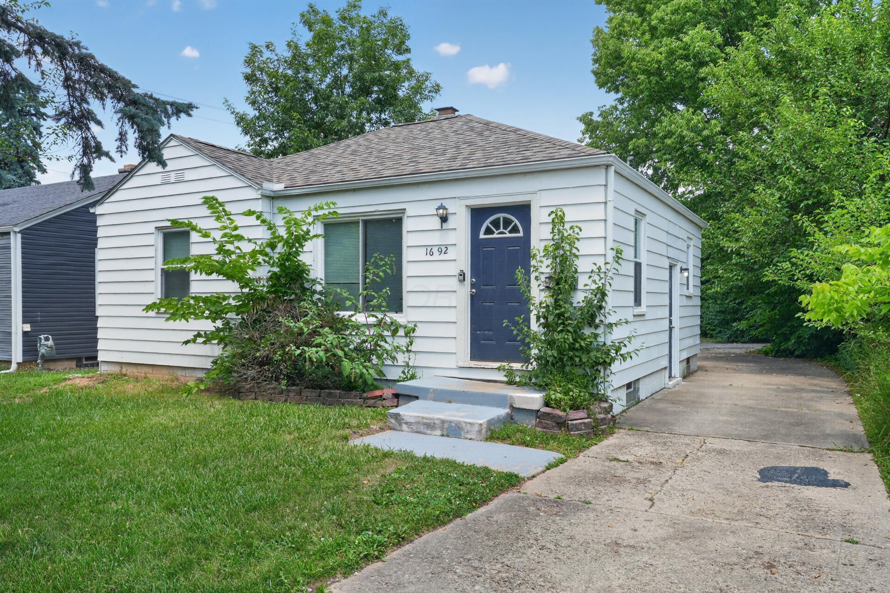 1692 E Kossuth Street Property Photo 1