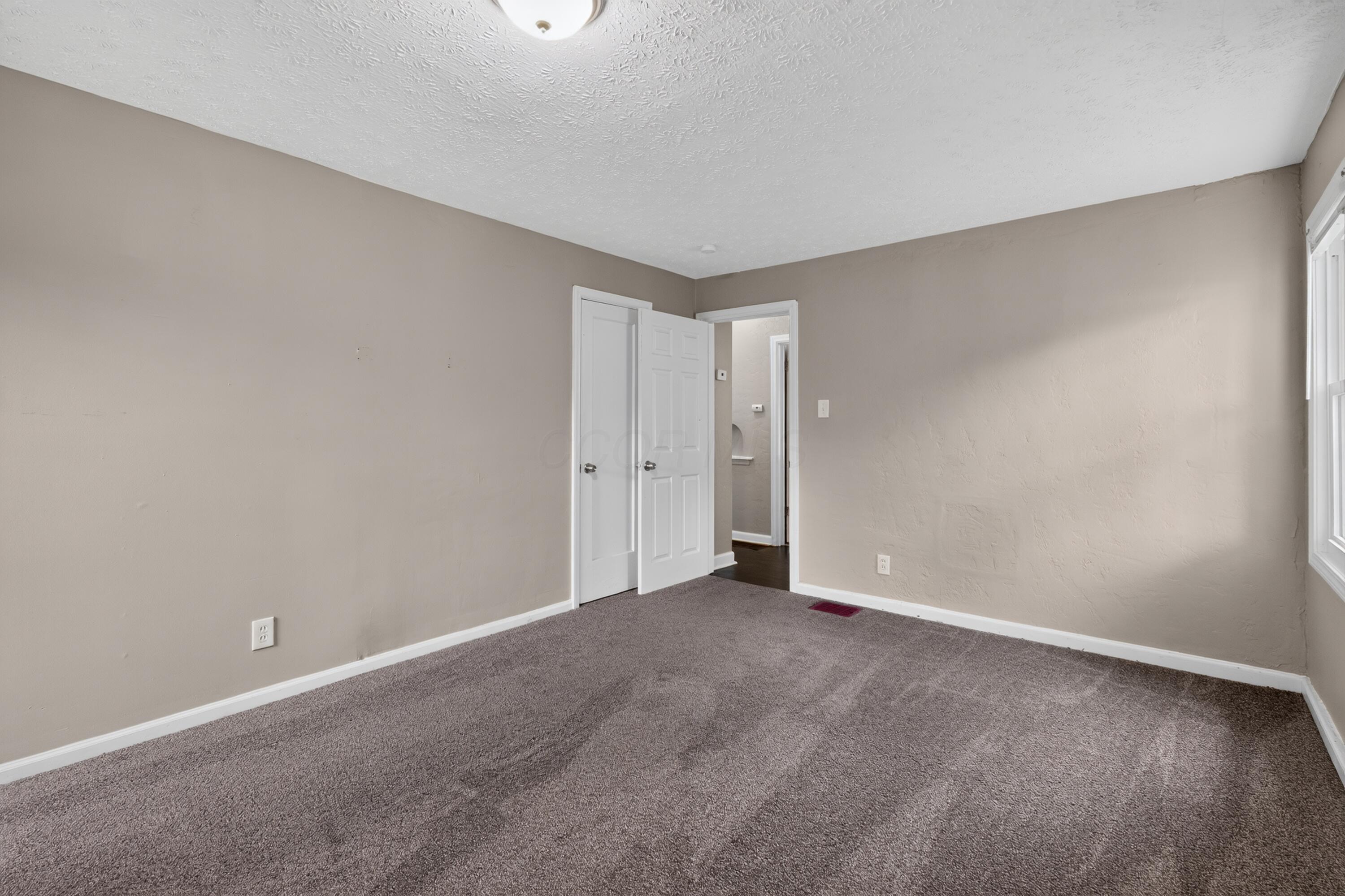 1692 E Kossuth Street Property Photo 10