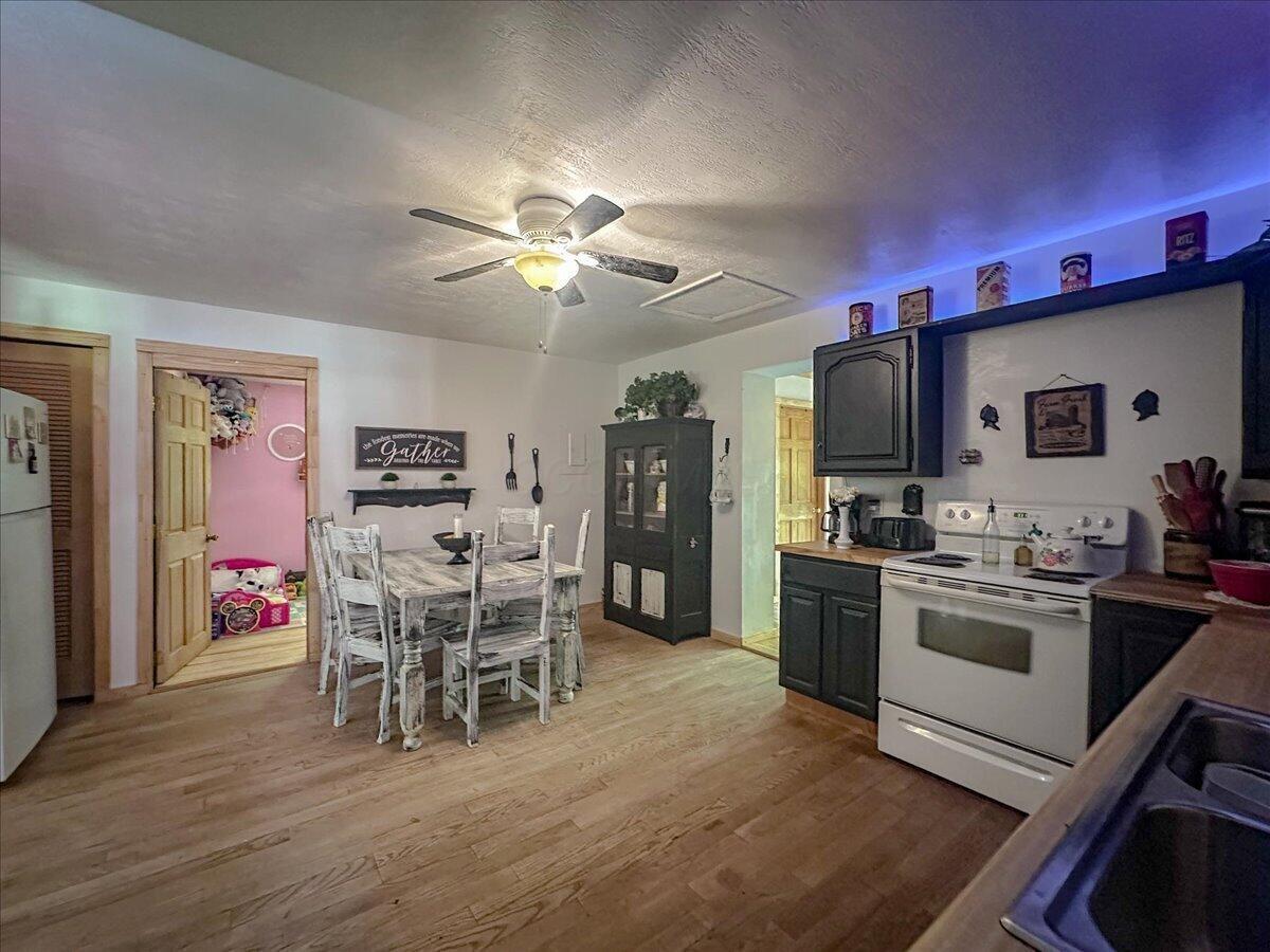 310 Golley Road Property Photo 10