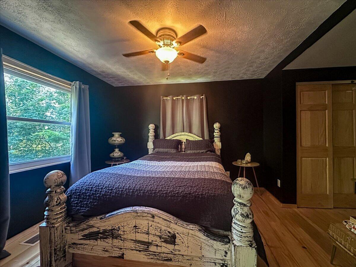 310 Golley Road Property Photo 14