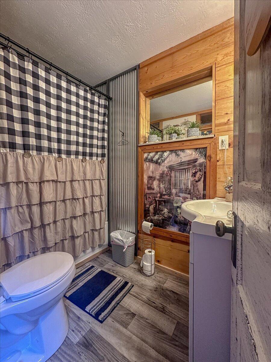 310 Golley Road Property Photo 27