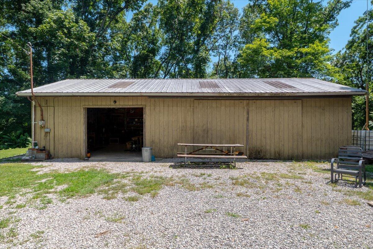 310 Golley Road Property Photo 32