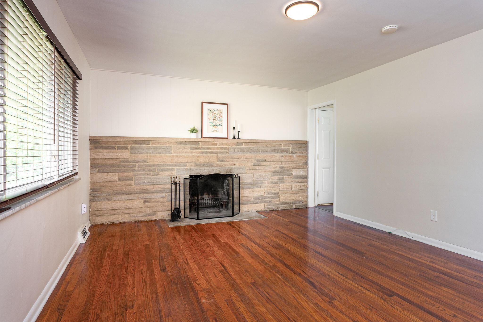 4020 Estates Place Property Photo 6