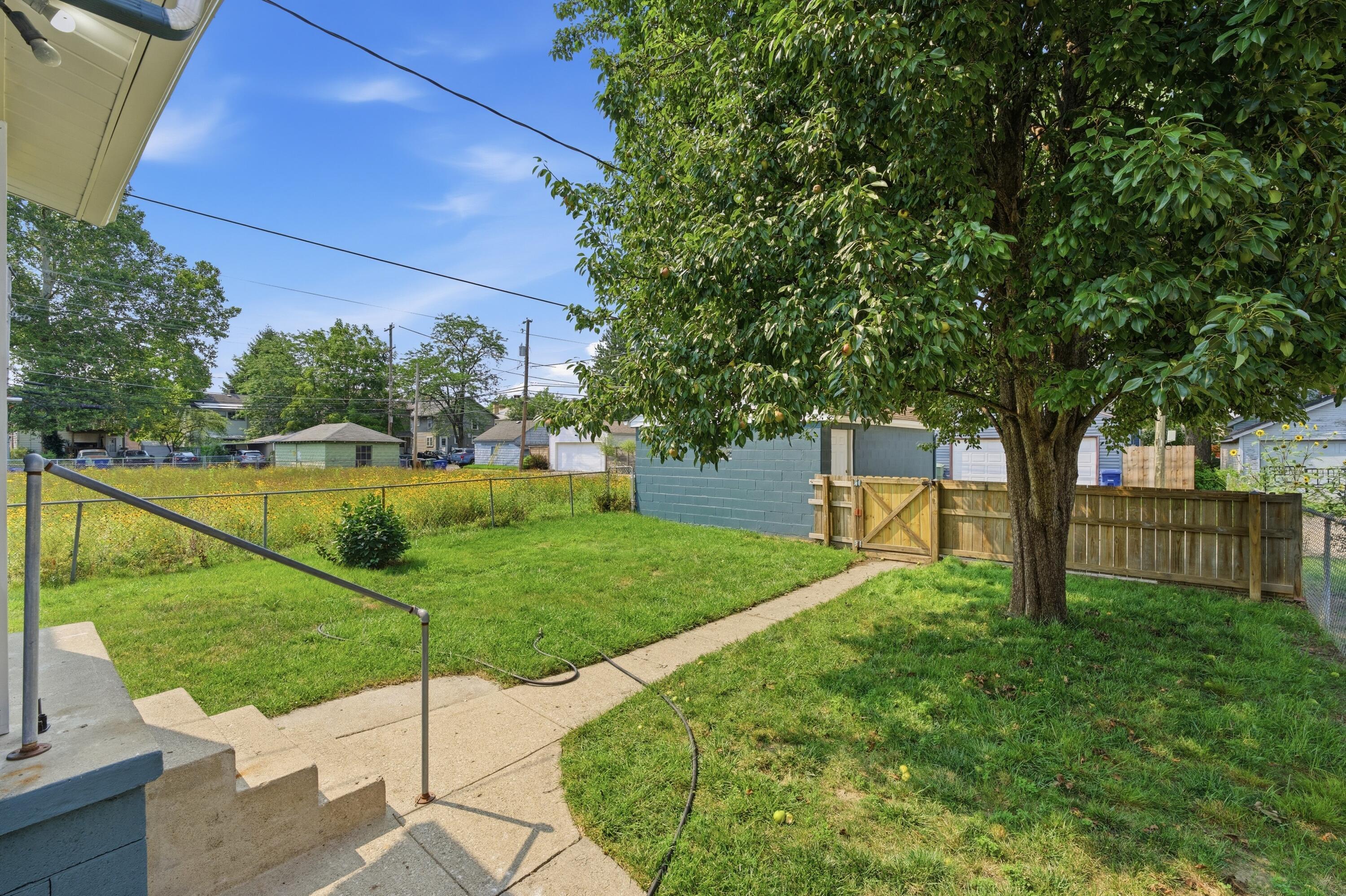 486 E Weber Road Property Photo 6