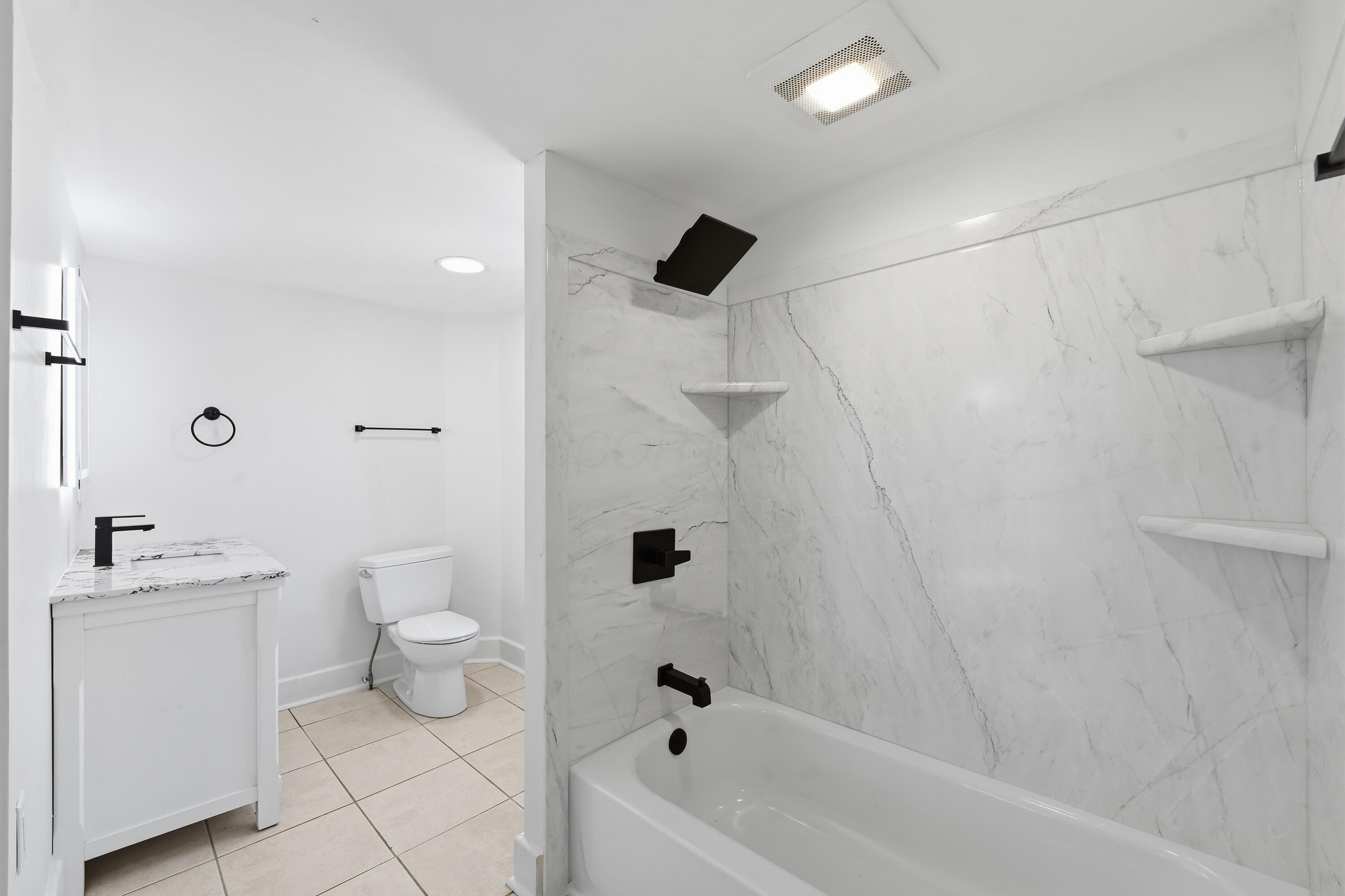 486 E Weber Road Property Photo 22