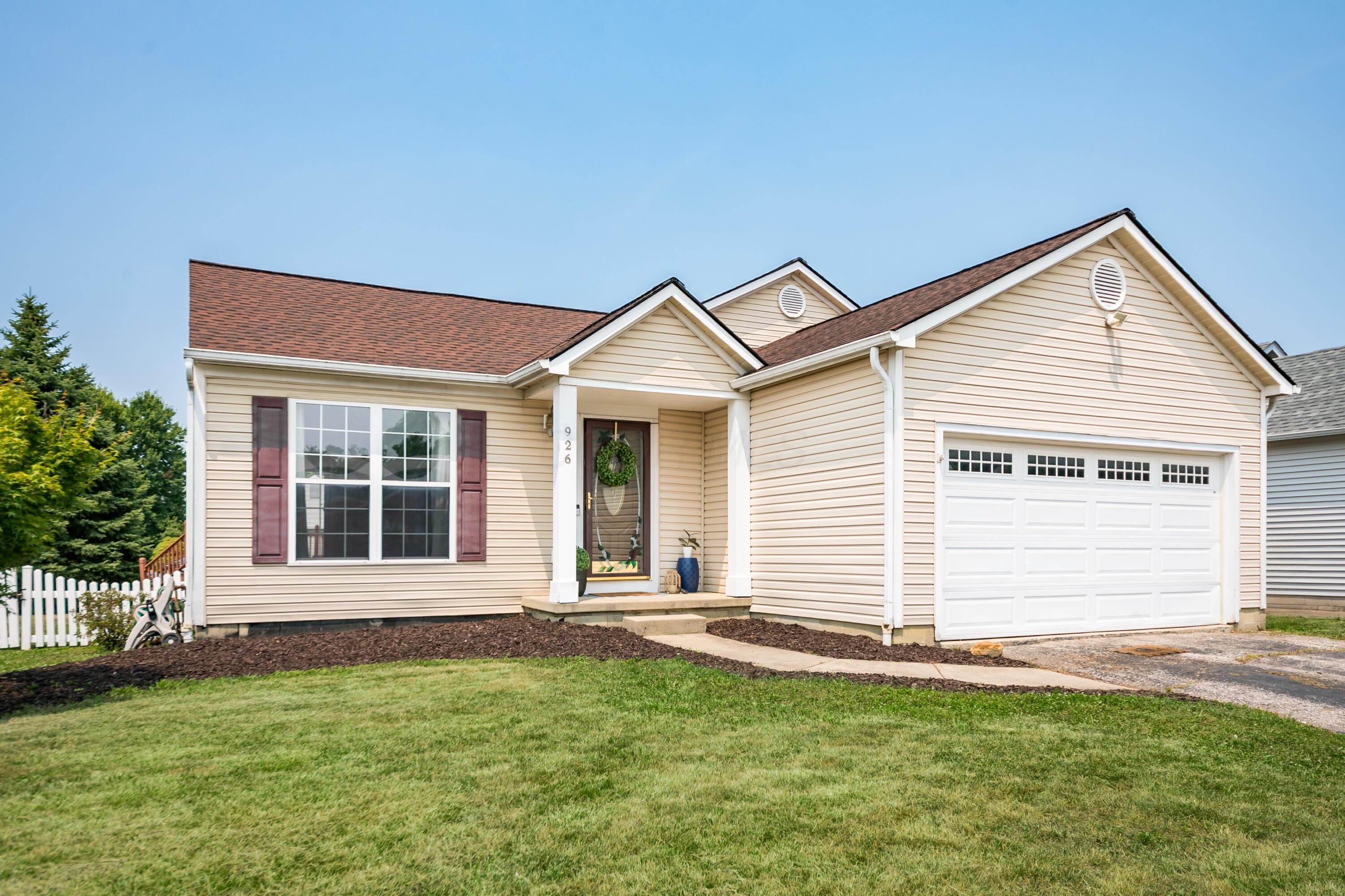 926 Robmeyer Drive Property Photo 1