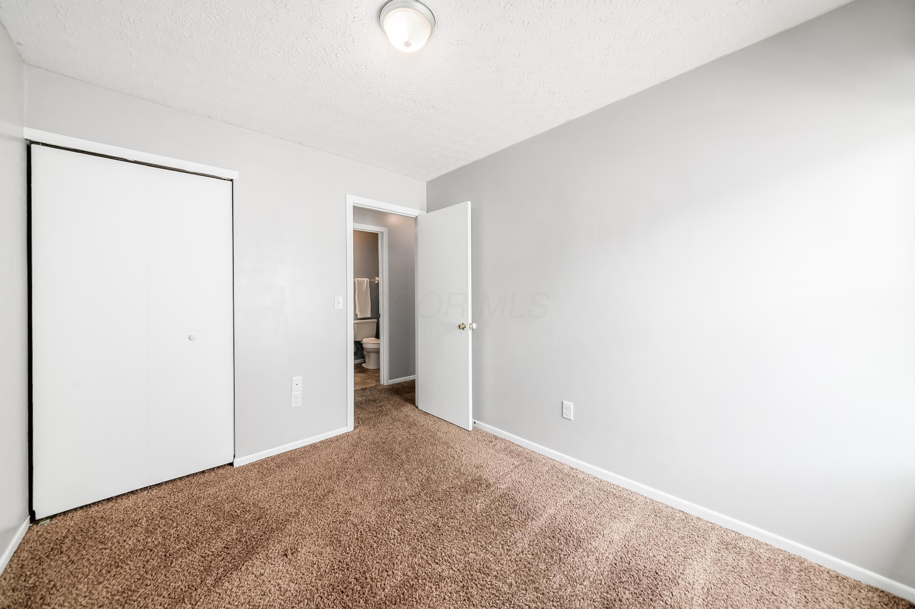 926 Robmeyer Drive Property Photo 29