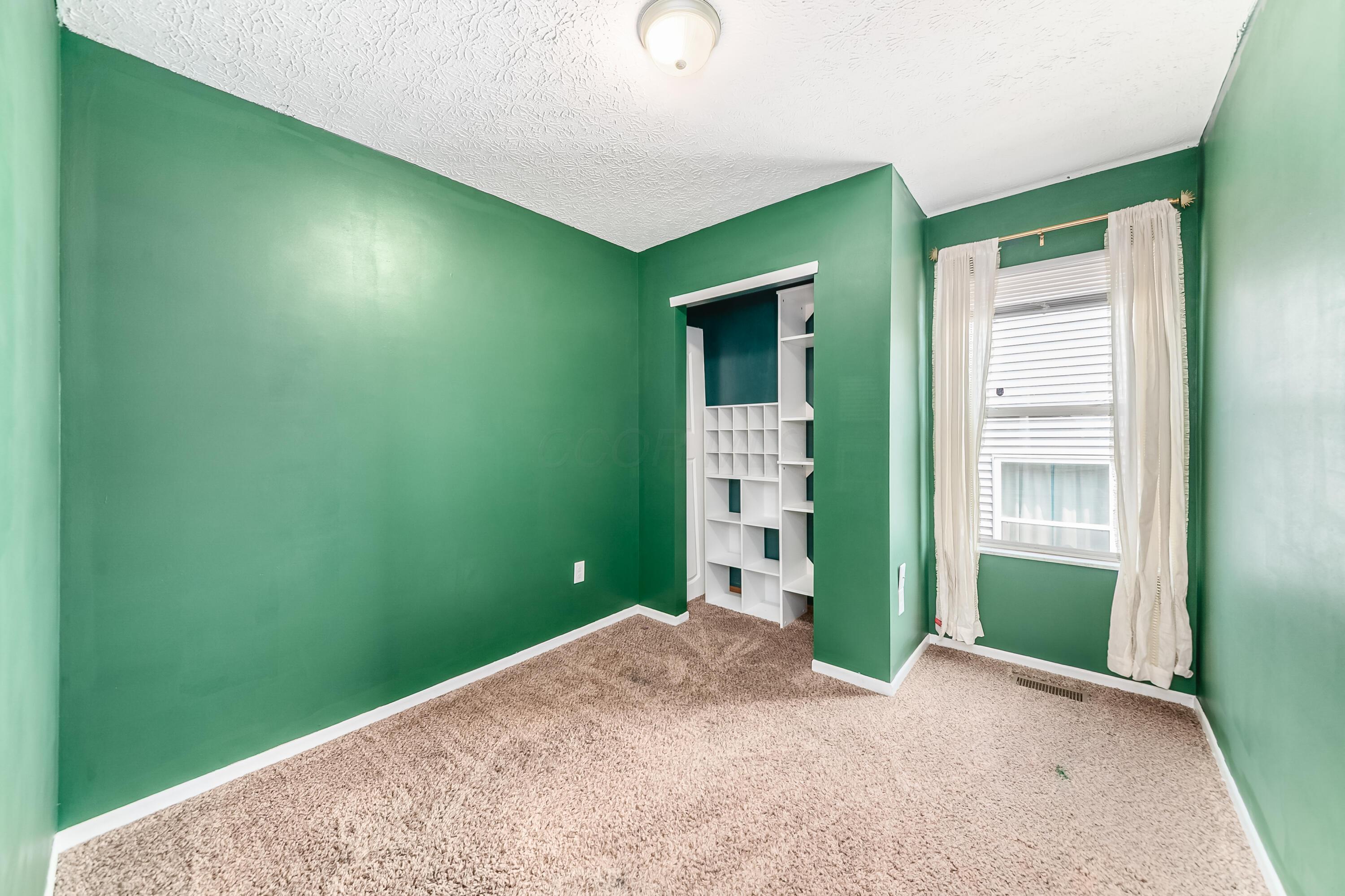 926 Robmeyer Drive Property Photo 31