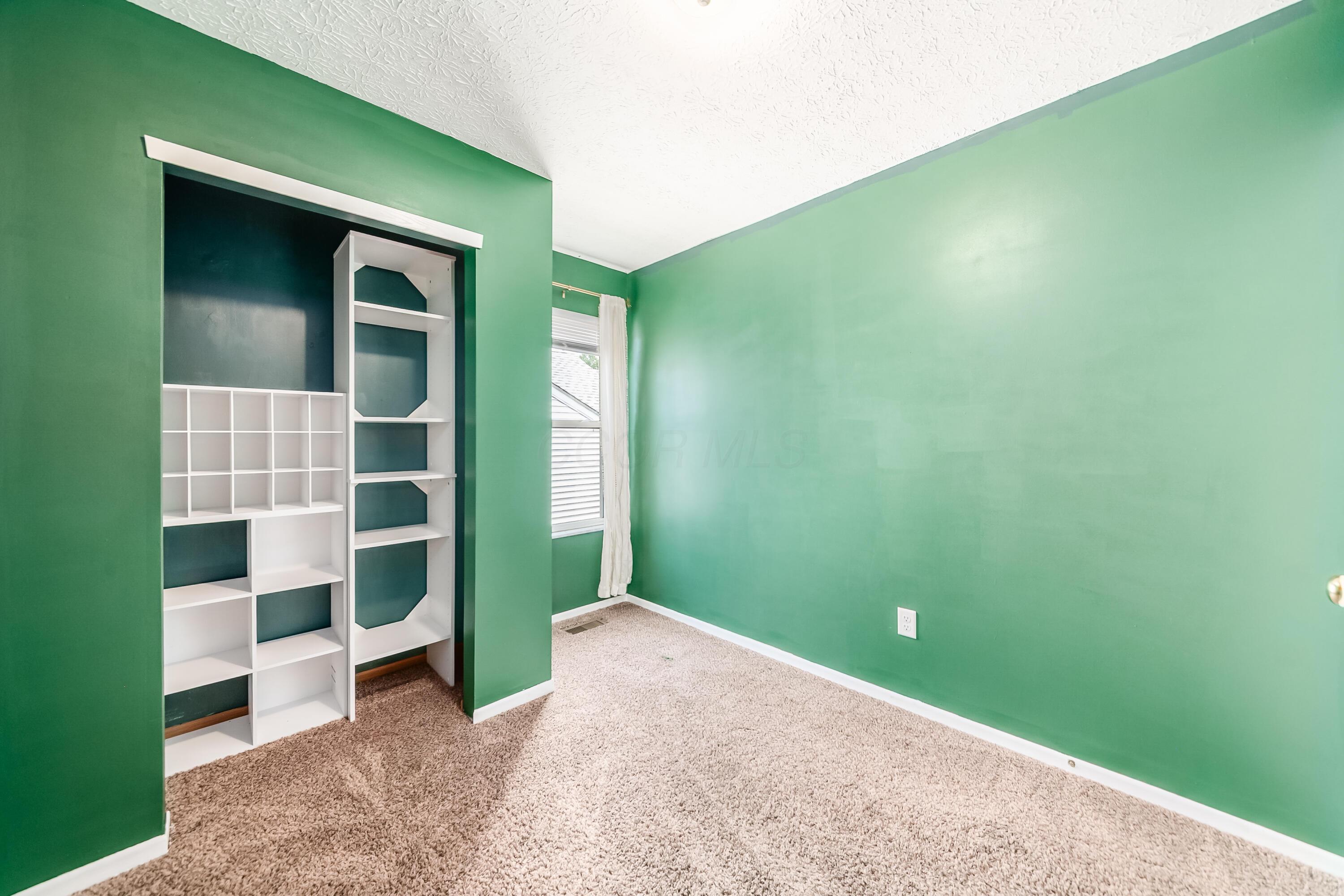 926 Robmeyer Drive Property Photo 32
