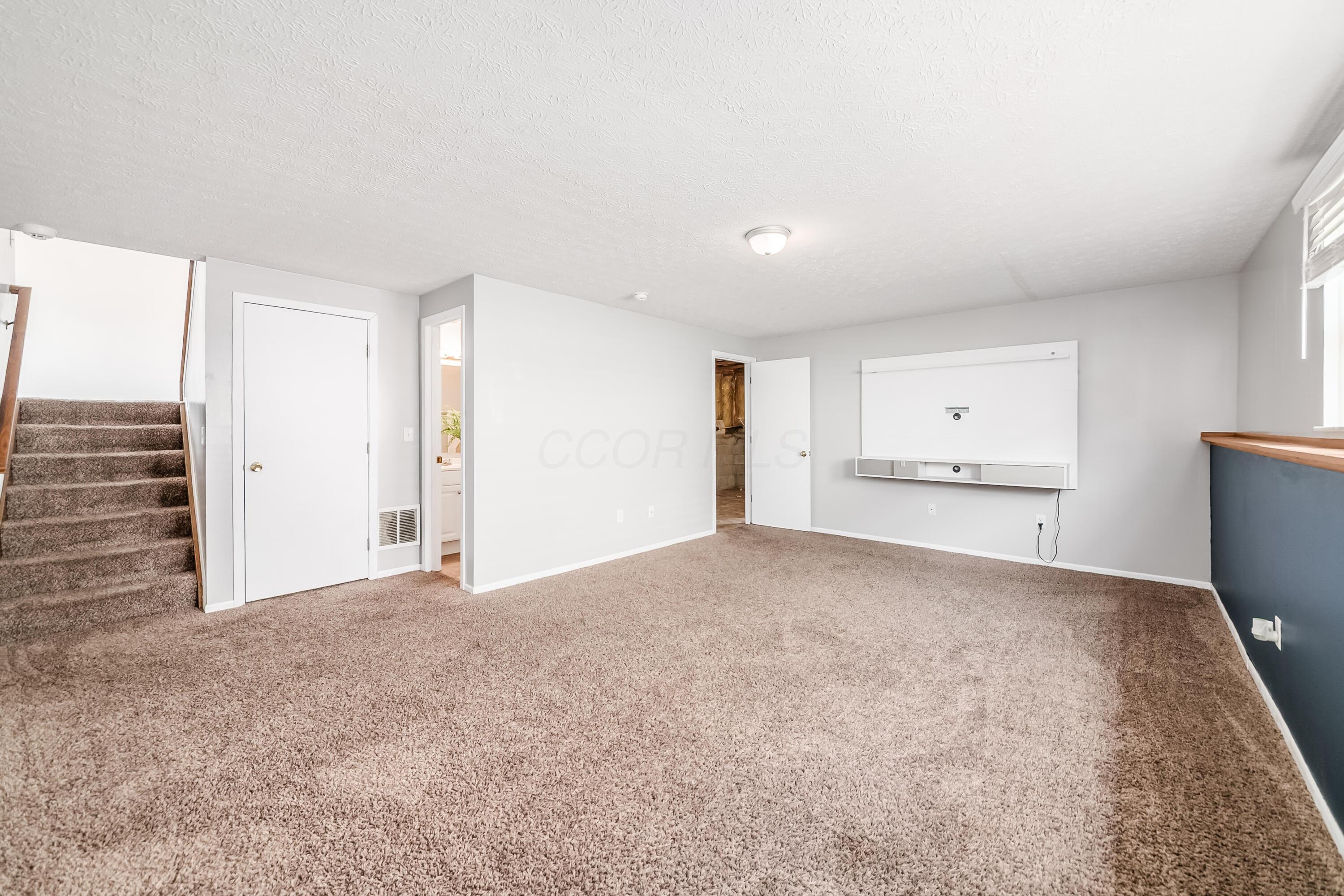 926 Robmeyer Drive Property Photo 39