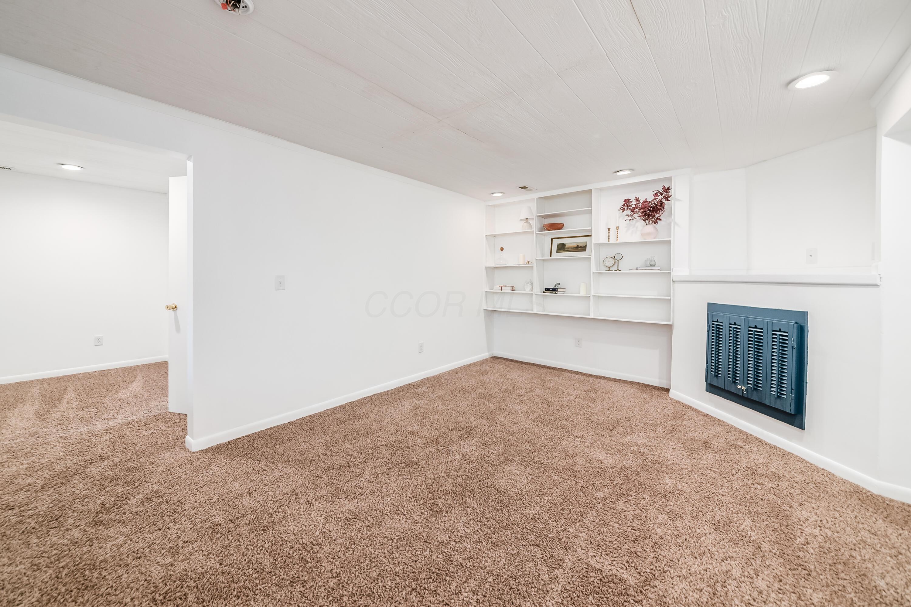 926 Robmeyer Drive Property Photo 48