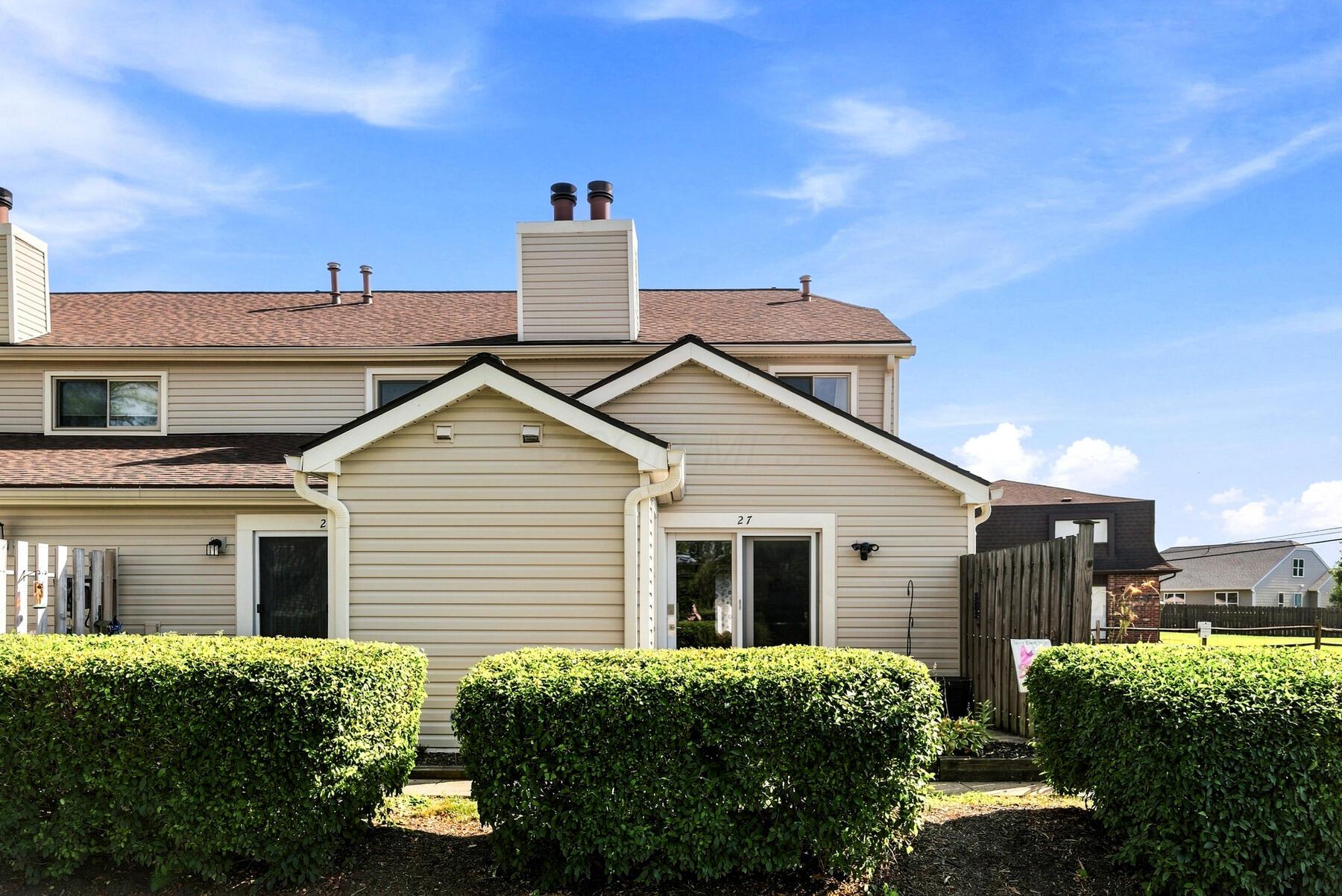 27 Hedgerow Lane Property Photo 4