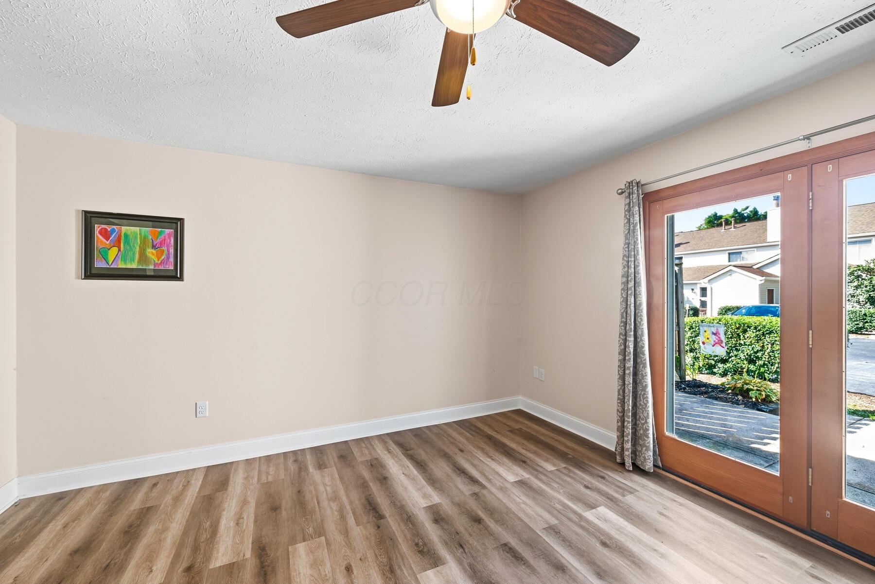 27 Hedgerow Lane Property Photo 22