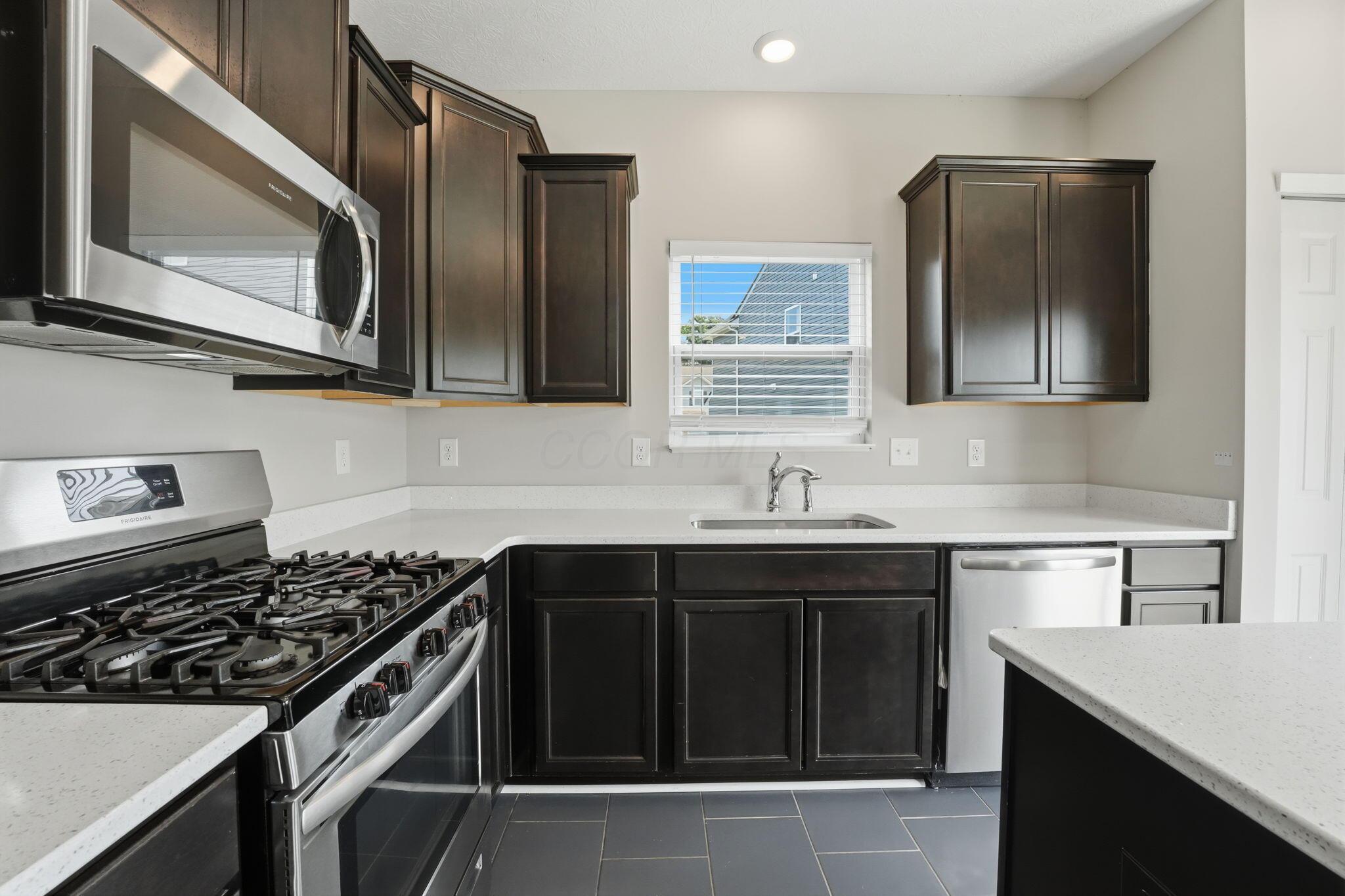 496 Wingate Place N Property Photo 13