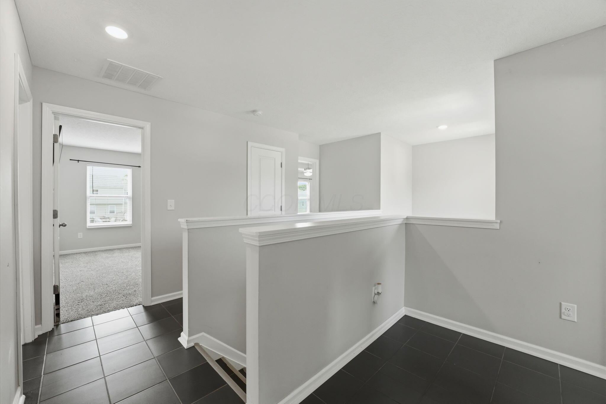 496 Wingate Place N Property Photo 23
