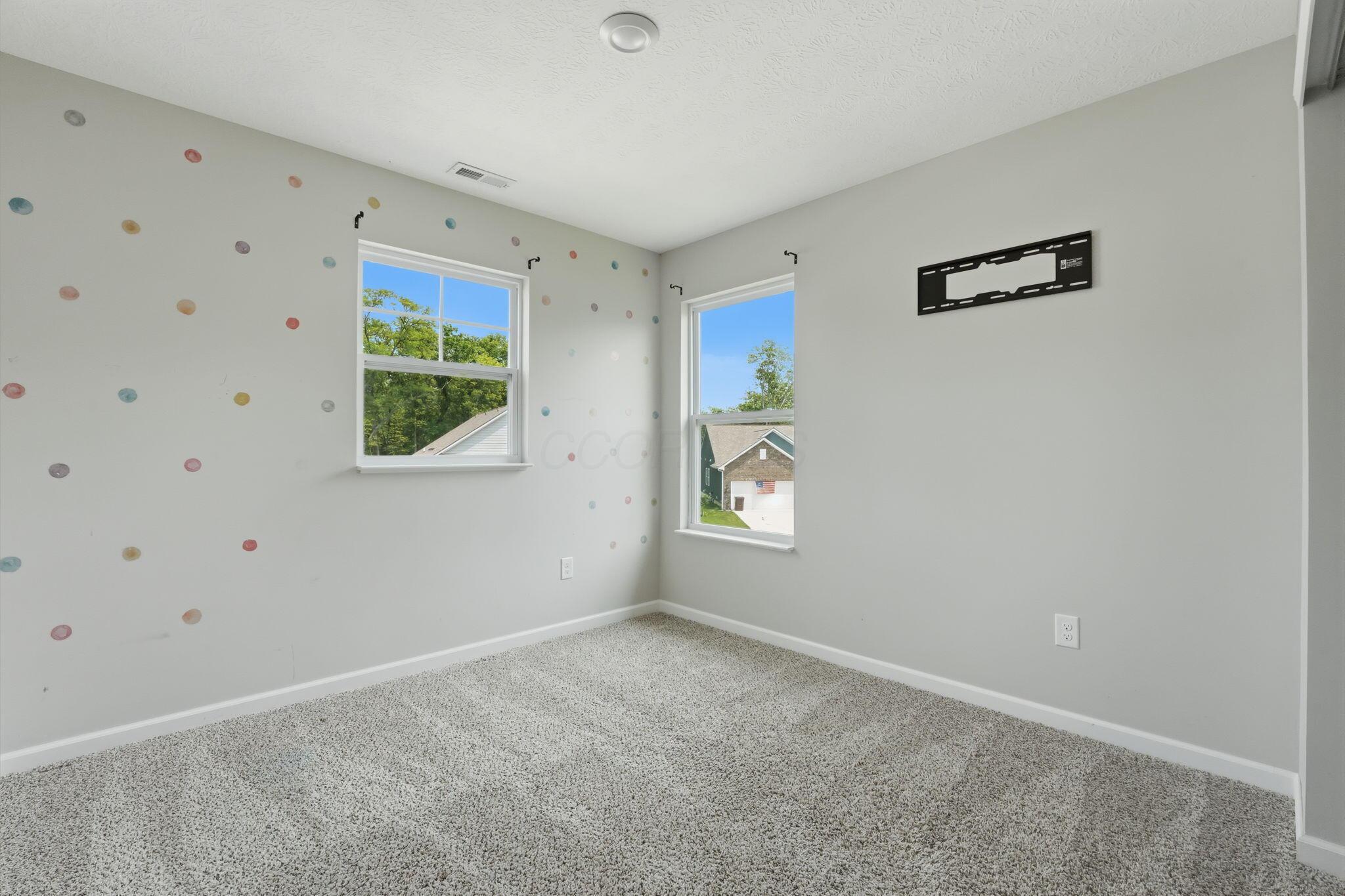 496 Wingate Place N Property Photo 24