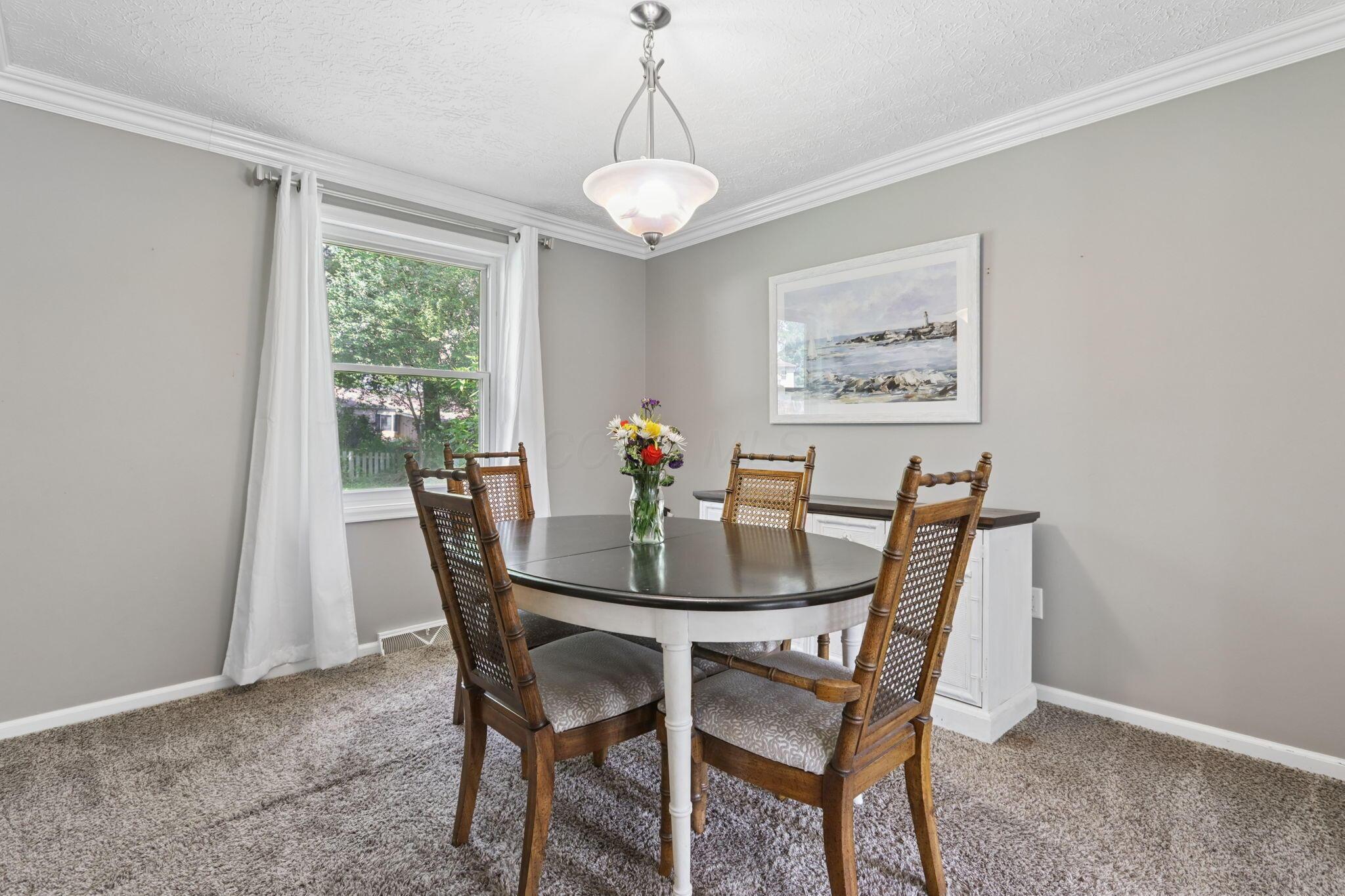 11766 Kennington Square W Property Photo 8