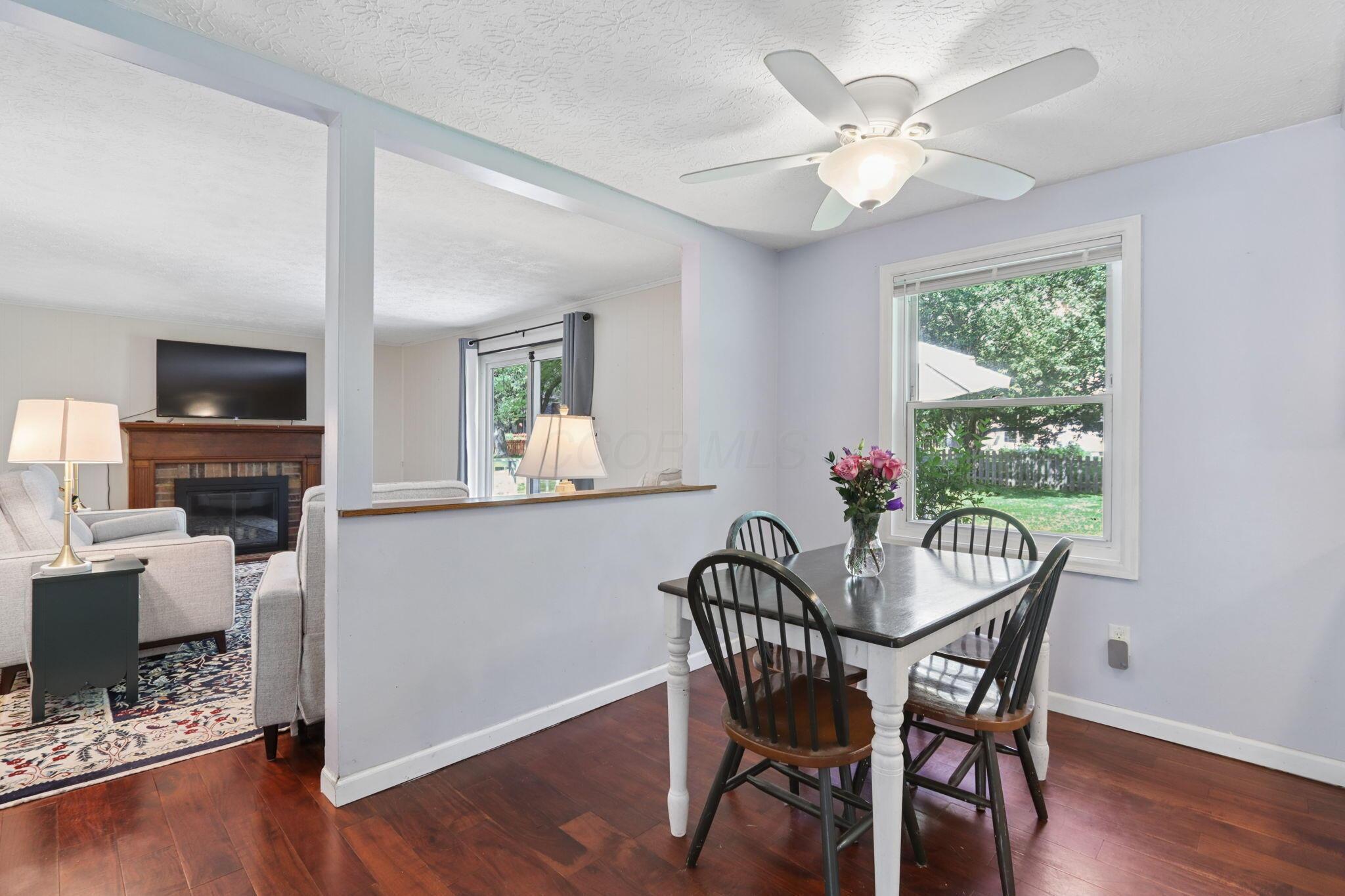 11766 Kennington Square W Property Photo 15