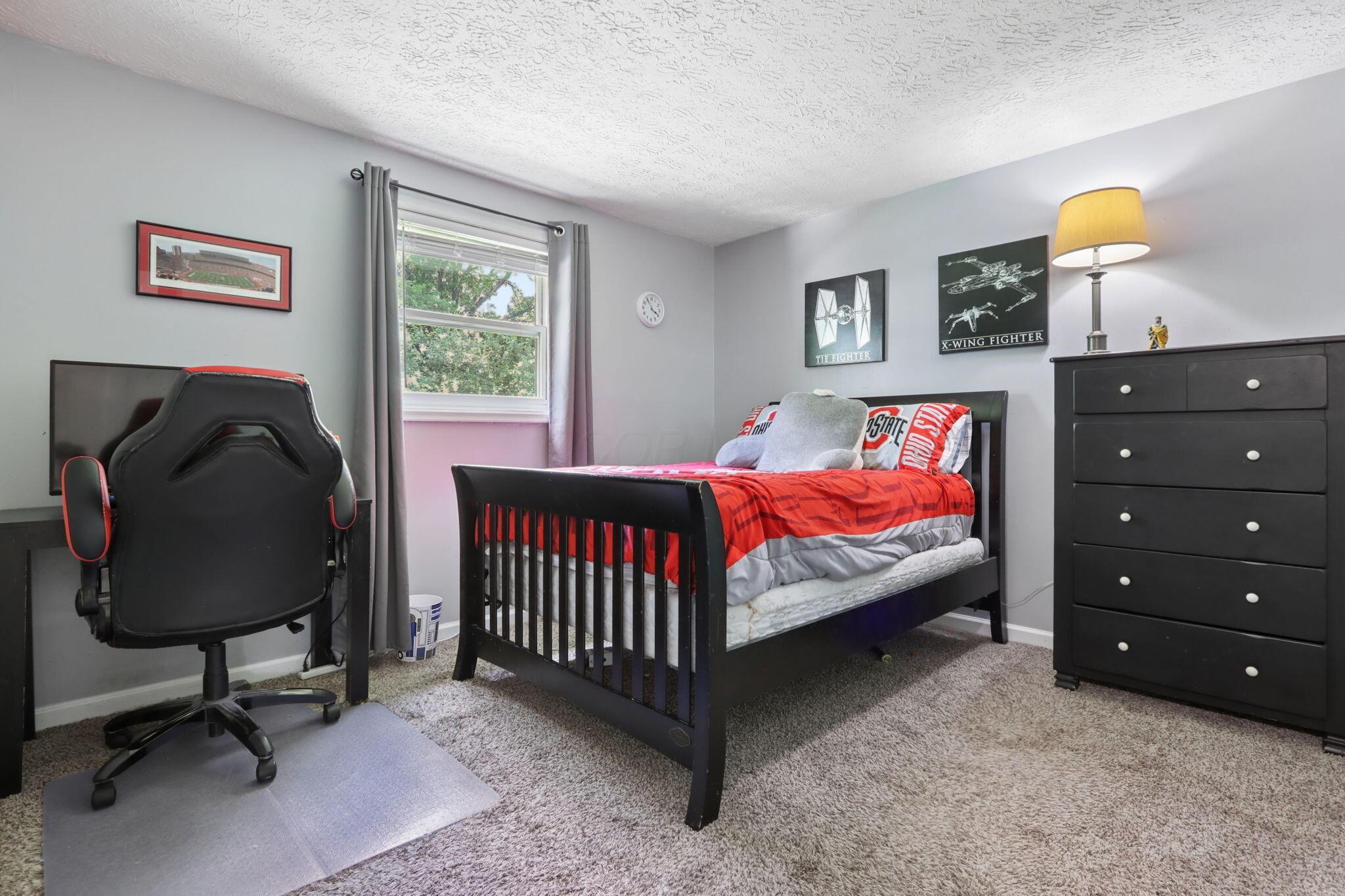 11766 Kennington Square W Property Photo 29