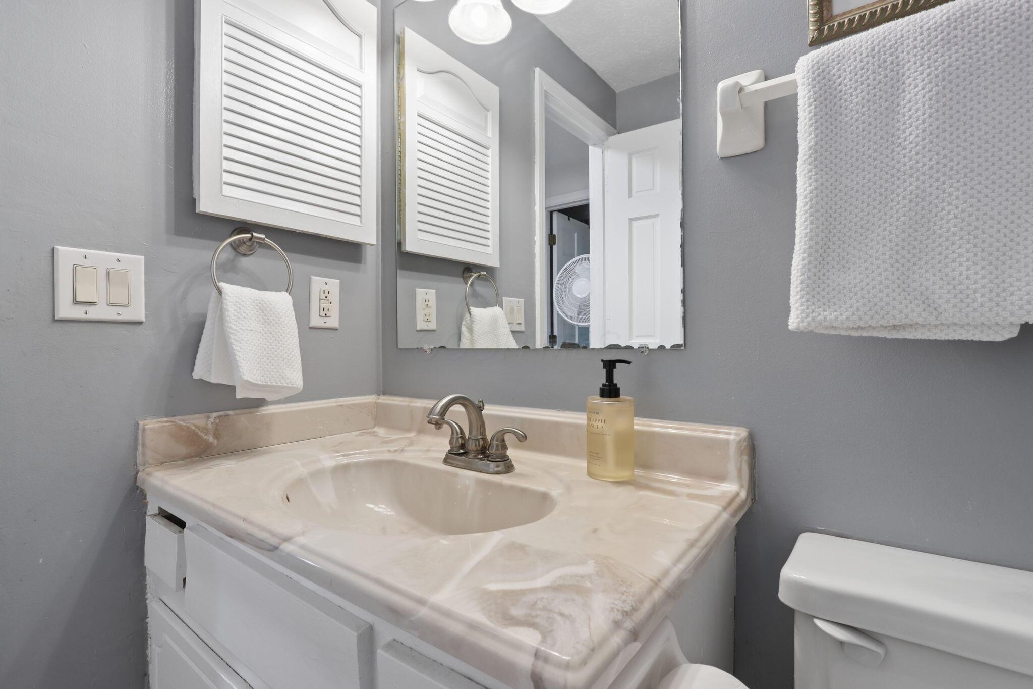 11766 Kennington Square W Property Photo 33