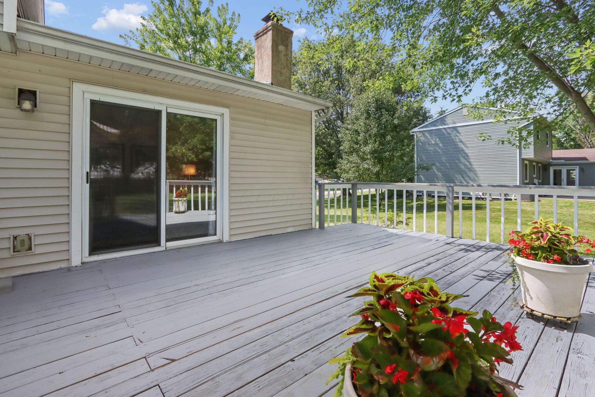 11766 Kennington Square W Property Photo 34