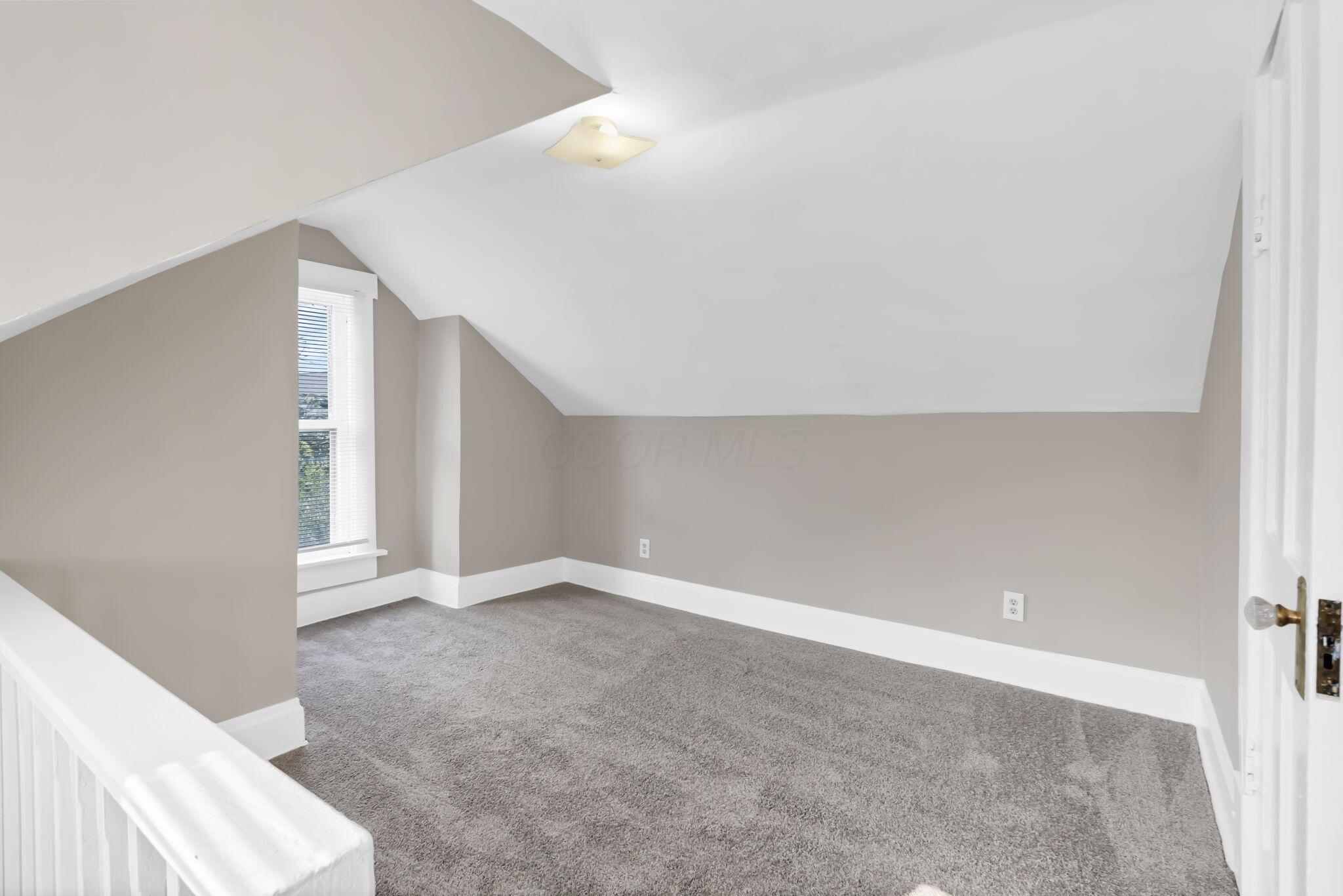 906 Bellows Avenue Property Photo 21