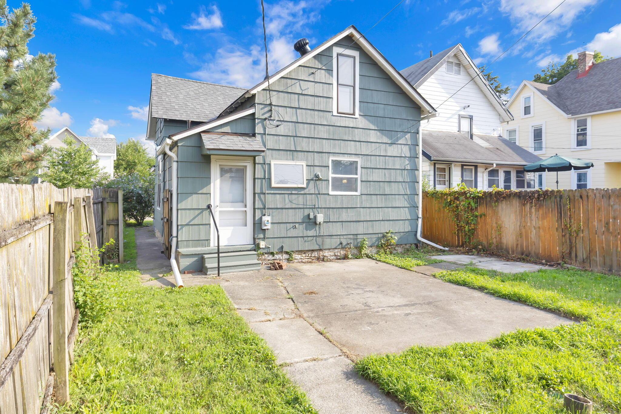 906 Bellows Avenue Property Photo 32