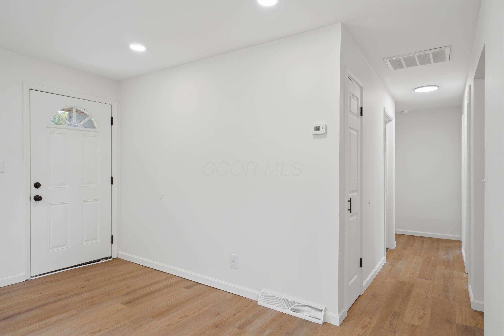 878 Oberlin Drive Property Photo 17