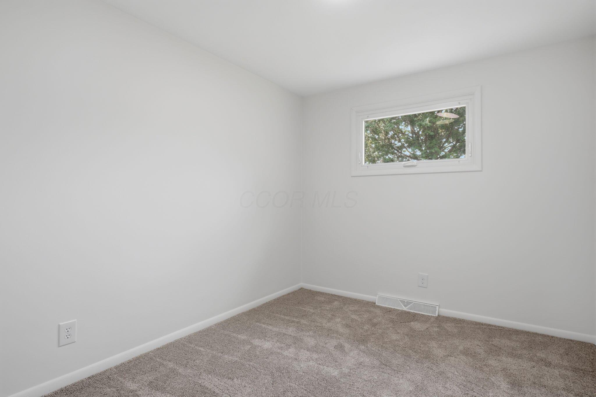 878 Oberlin Drive Property Photo 23