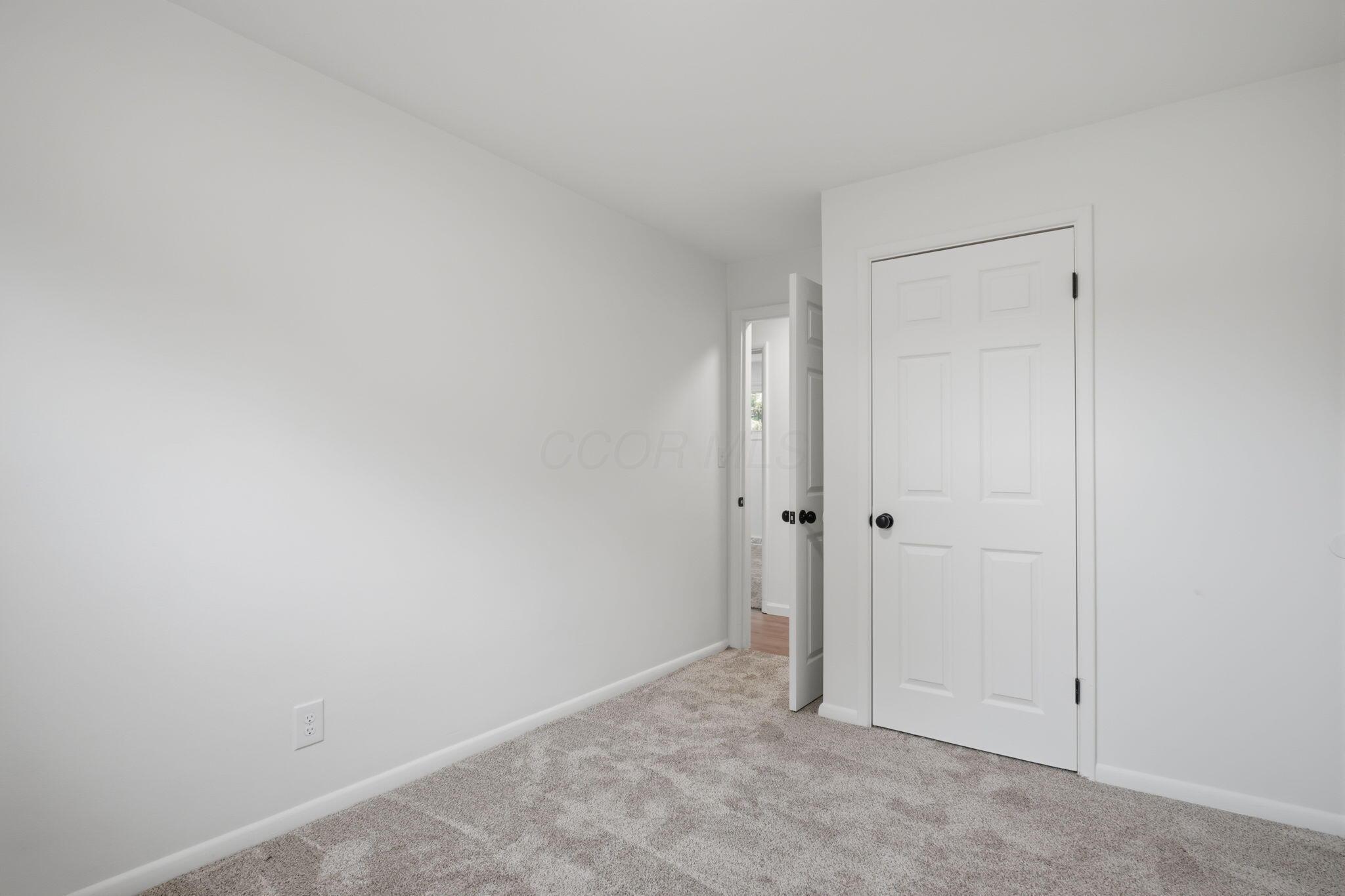 878 Oberlin Drive Property Photo 24
