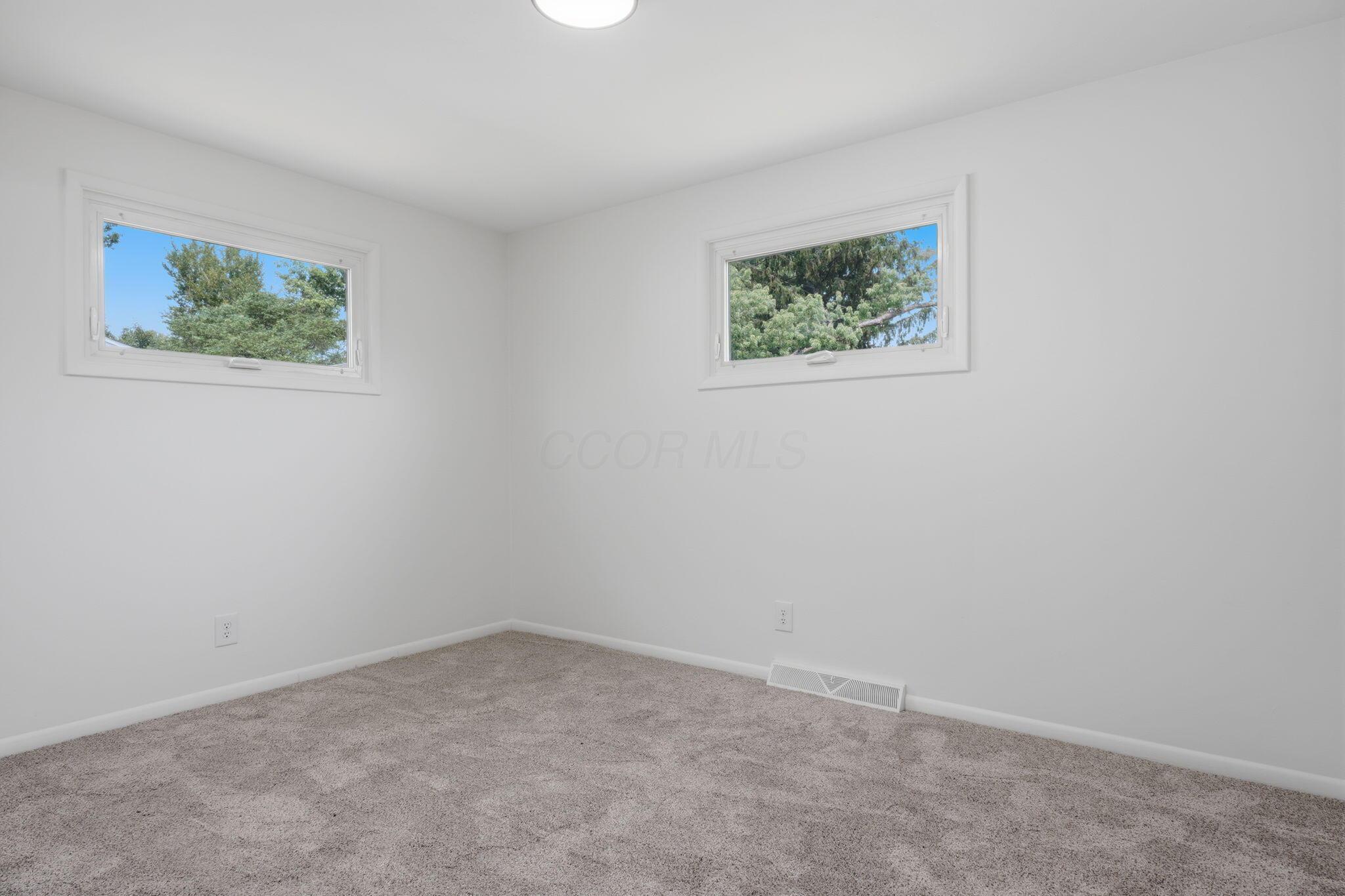 878 Oberlin Drive Property Photo 26