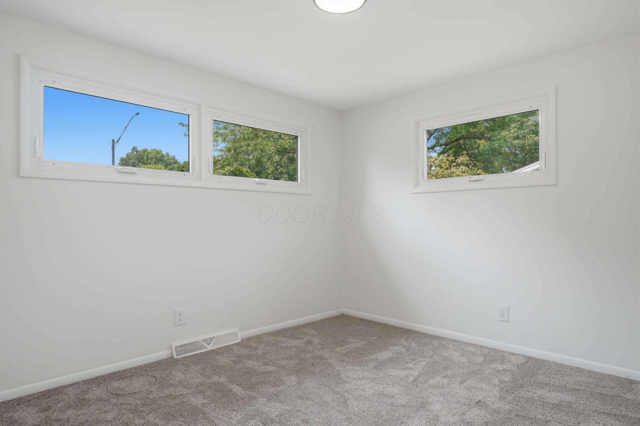 878 Oberlin Drive Property Photo 34