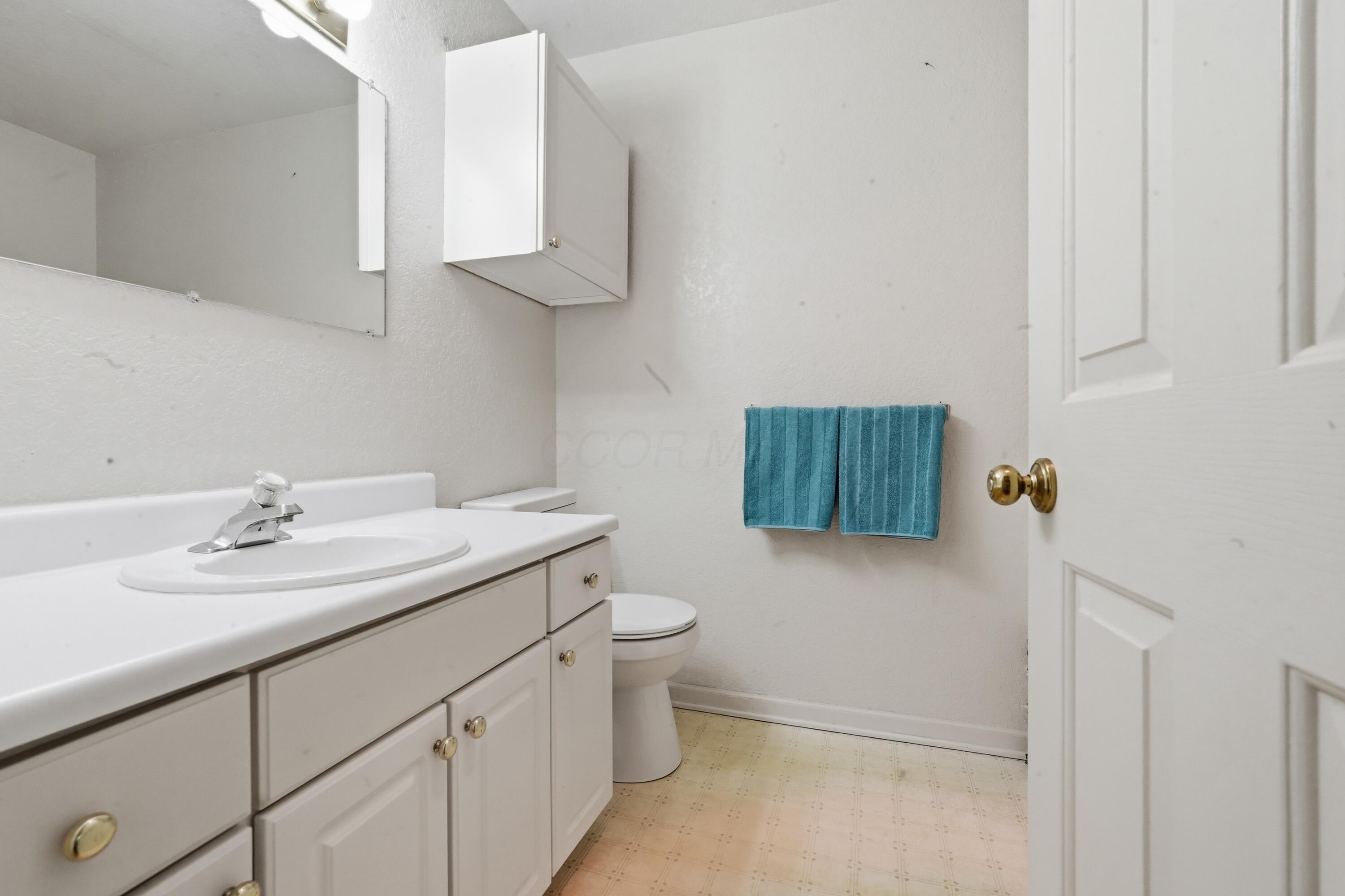 6387 Teal Bend Property Photo 9
