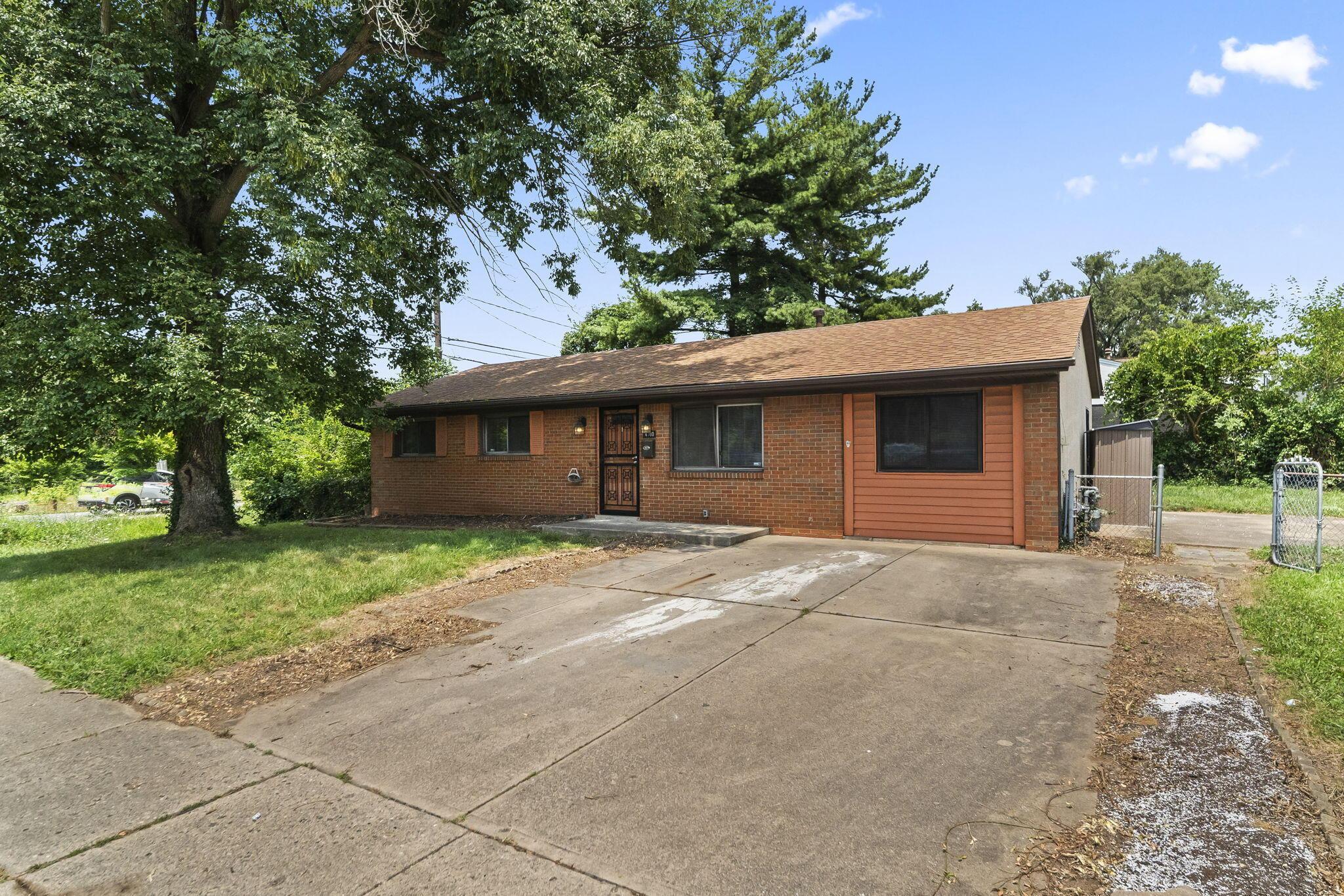 4780 Carbondale Drive Property Photo 2