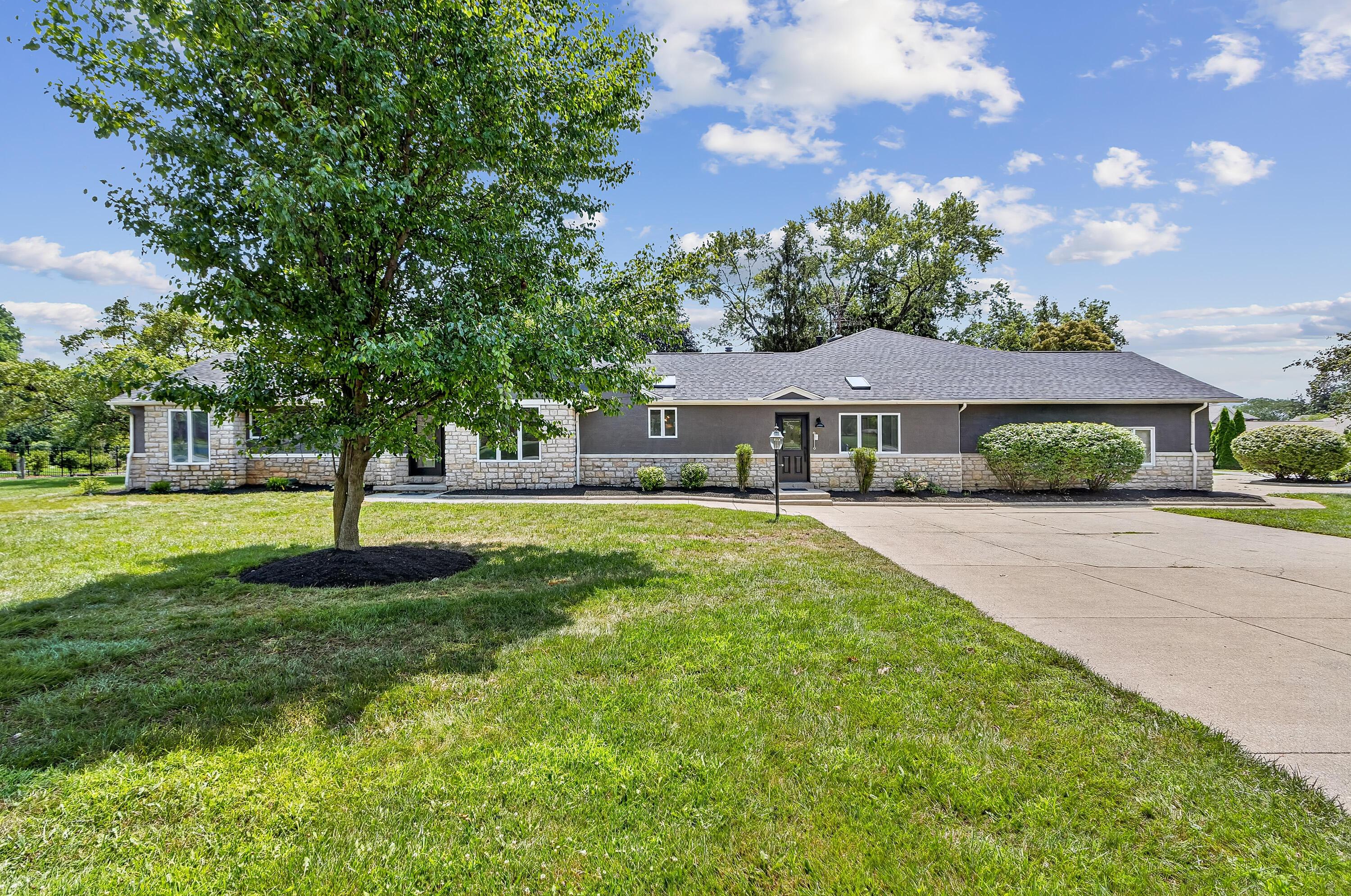 3781 Rushmore Drive Property Photo 3