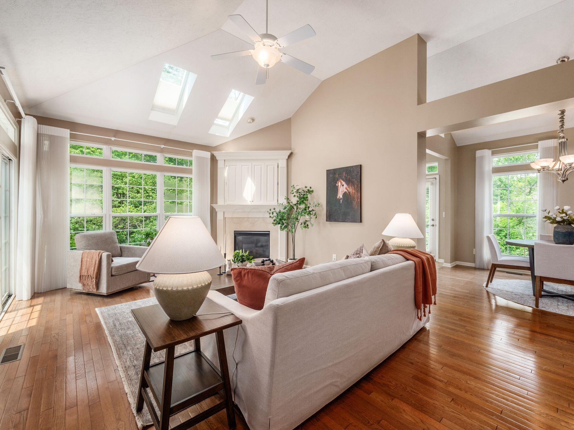 7338 Deer Valley Crossing Property Photo 5