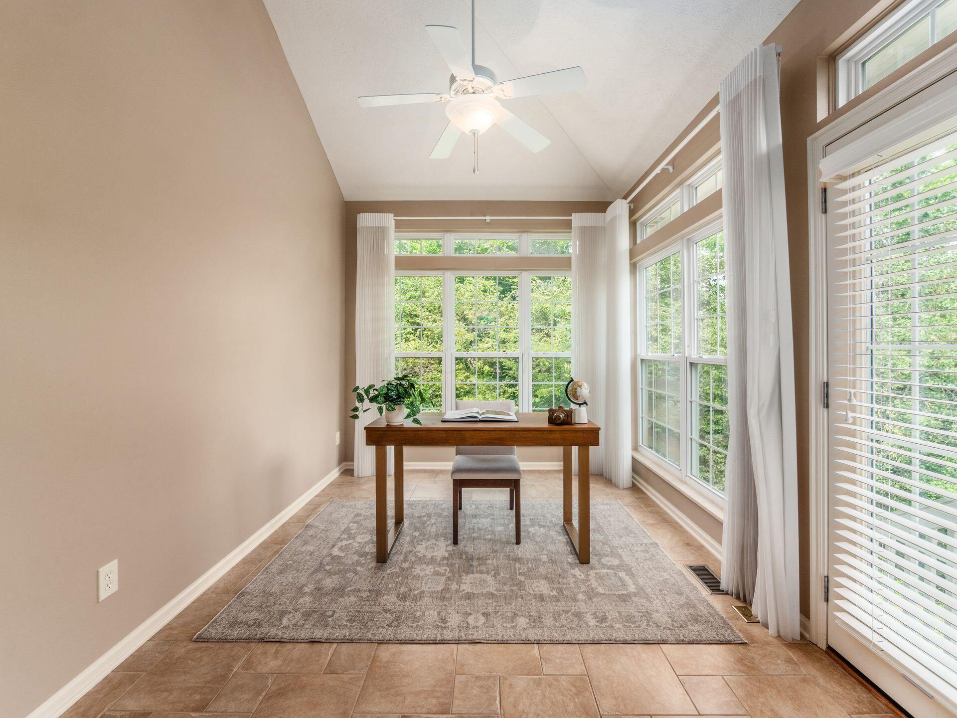 7338 Deer Valley Crossing Property Photo 15