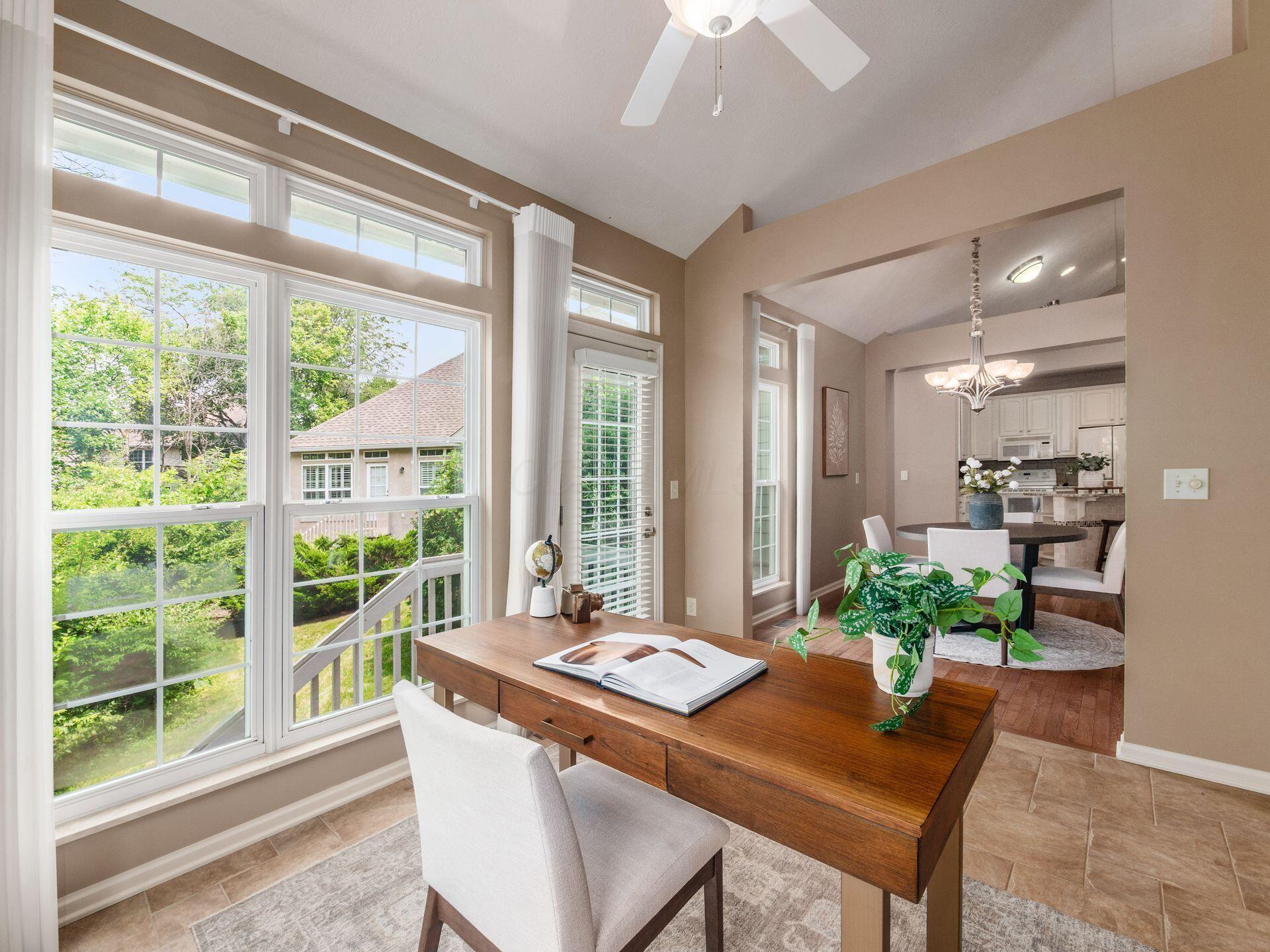 7338 Deer Valley Crossing Property Photo 16