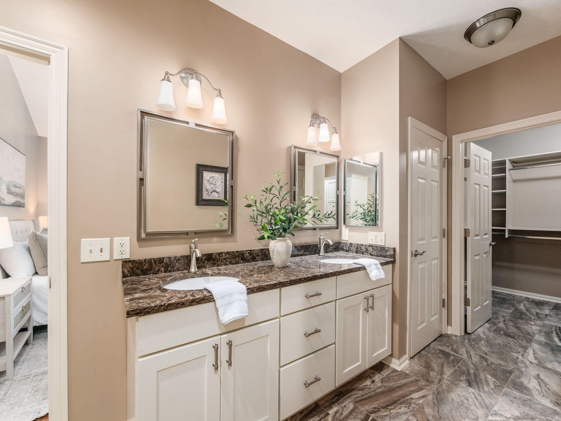 7338 Deer Valley Crossing Property Photo 19