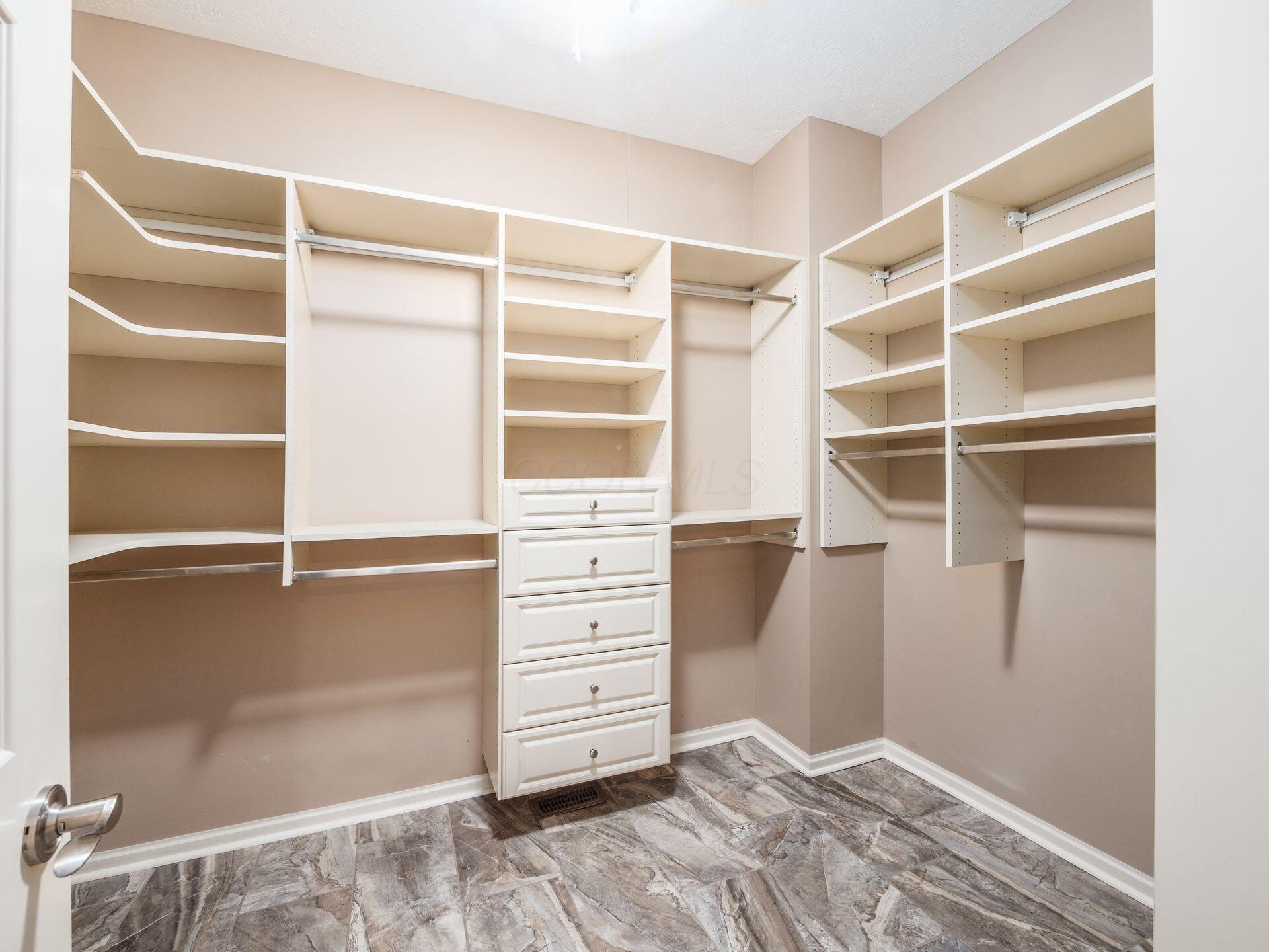 7338 Deer Valley Crossing Property Photo 22