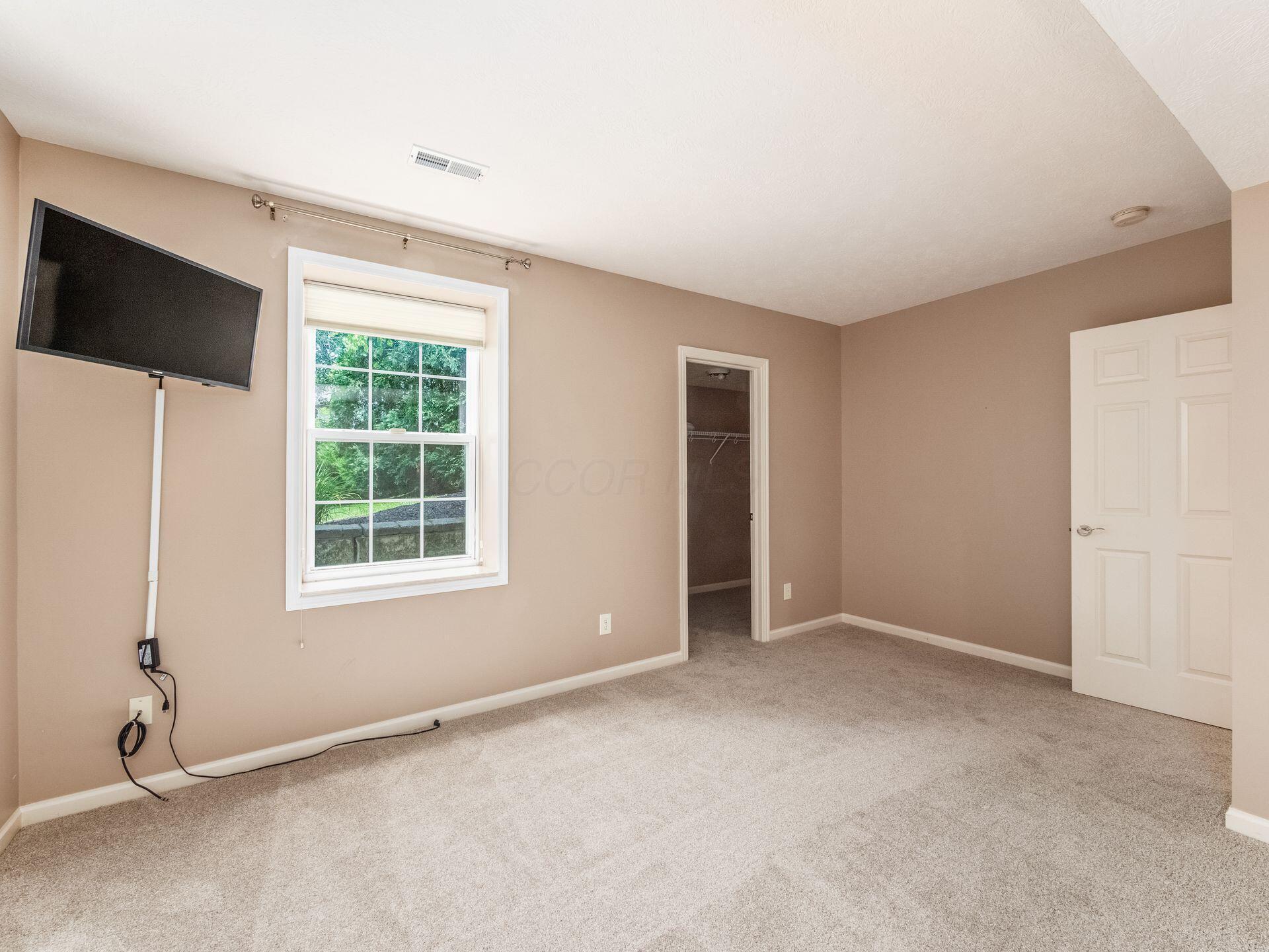 7338 Deer Valley Crossing Property Photo 34