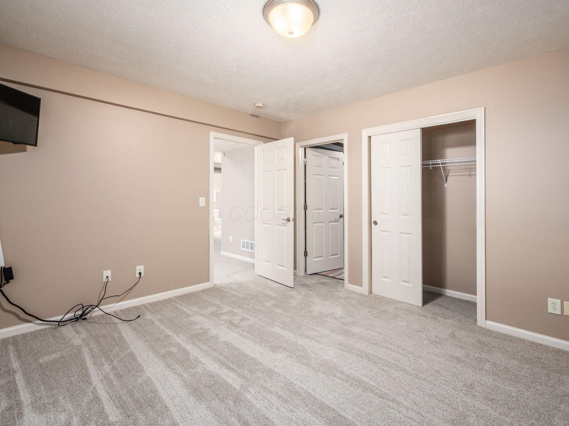 7338 Deer Valley Crossing Property Photo 35