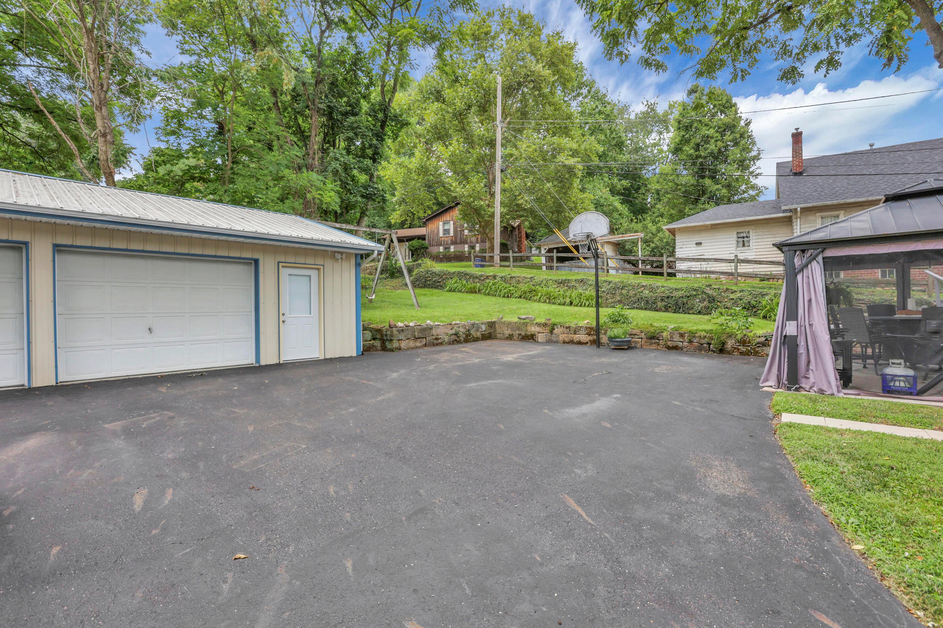 1187 N Columbus Street Property Photo 60