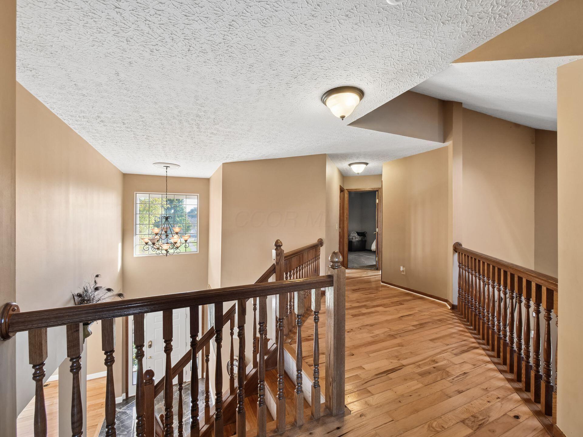 677 Montmorency Drive S Property Photo 21