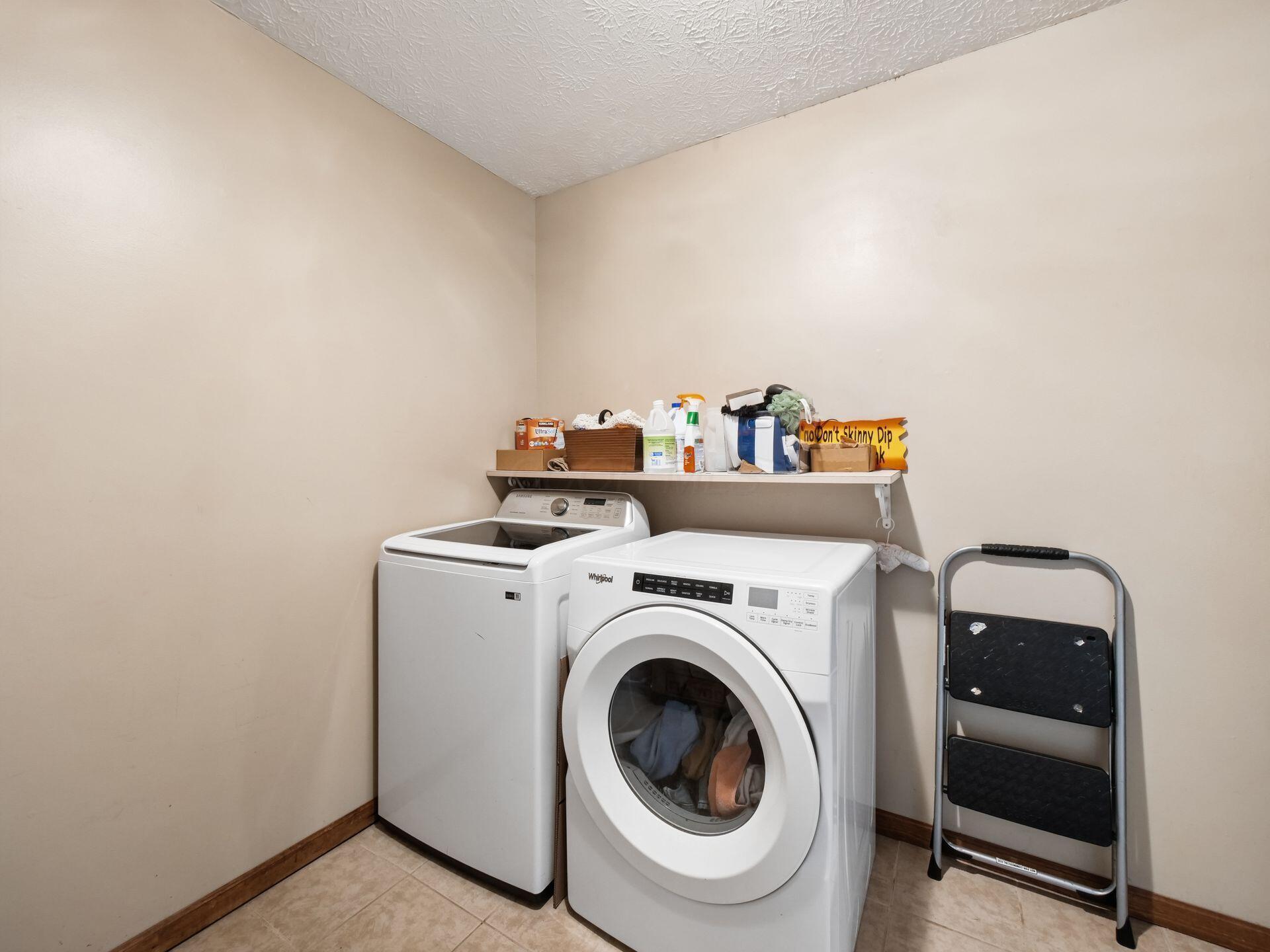 677 Montmorency Drive S Property Photo 22