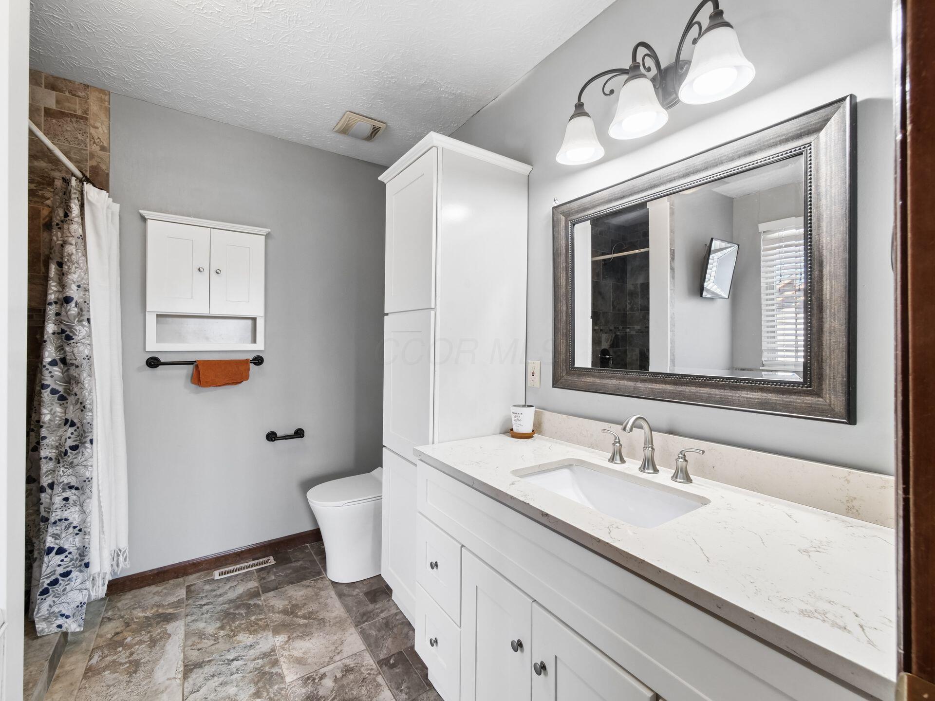 677 Montmorency Drive S Property Photo 26