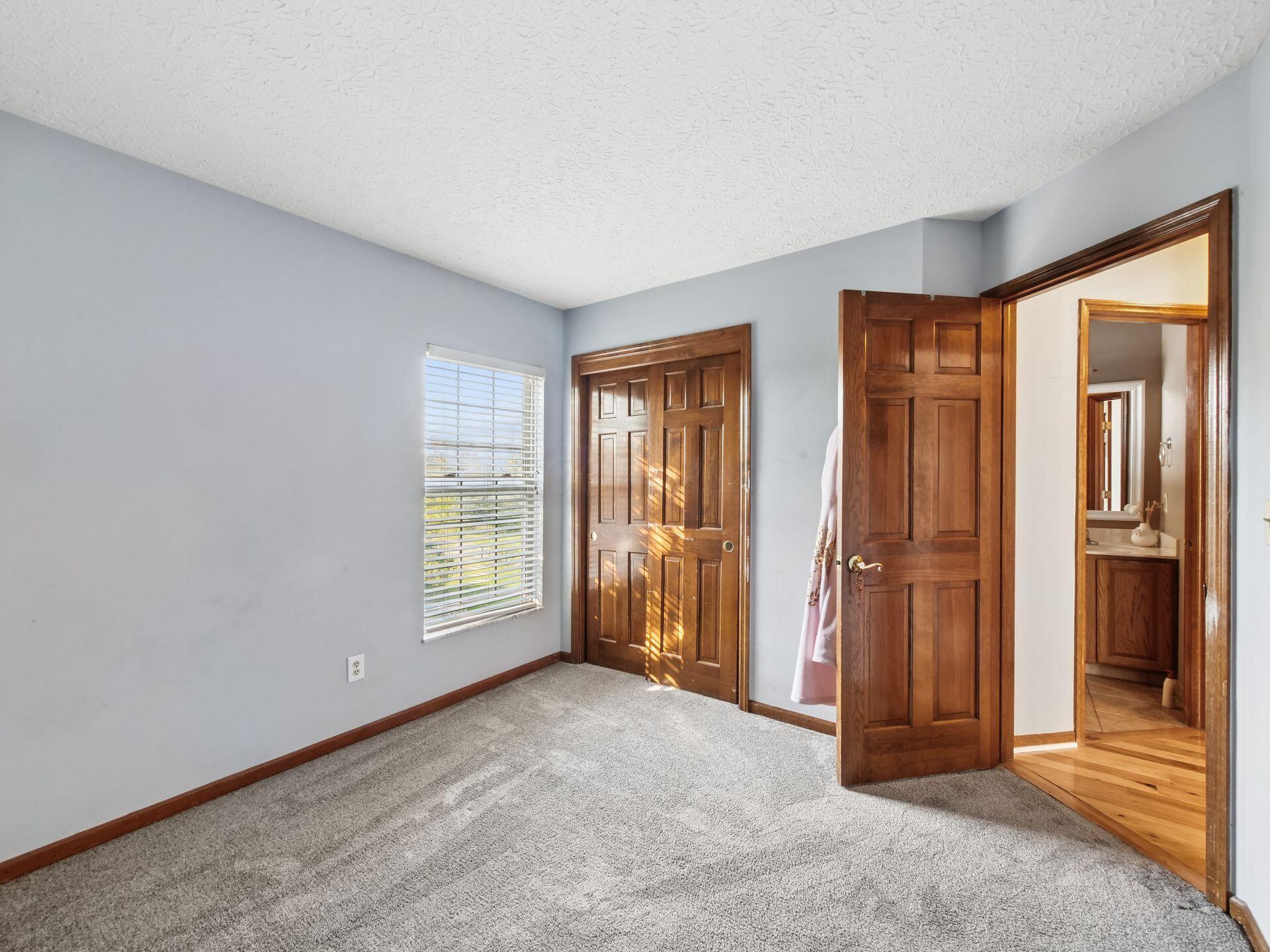 677 Montmorency Drive S Property Photo 30