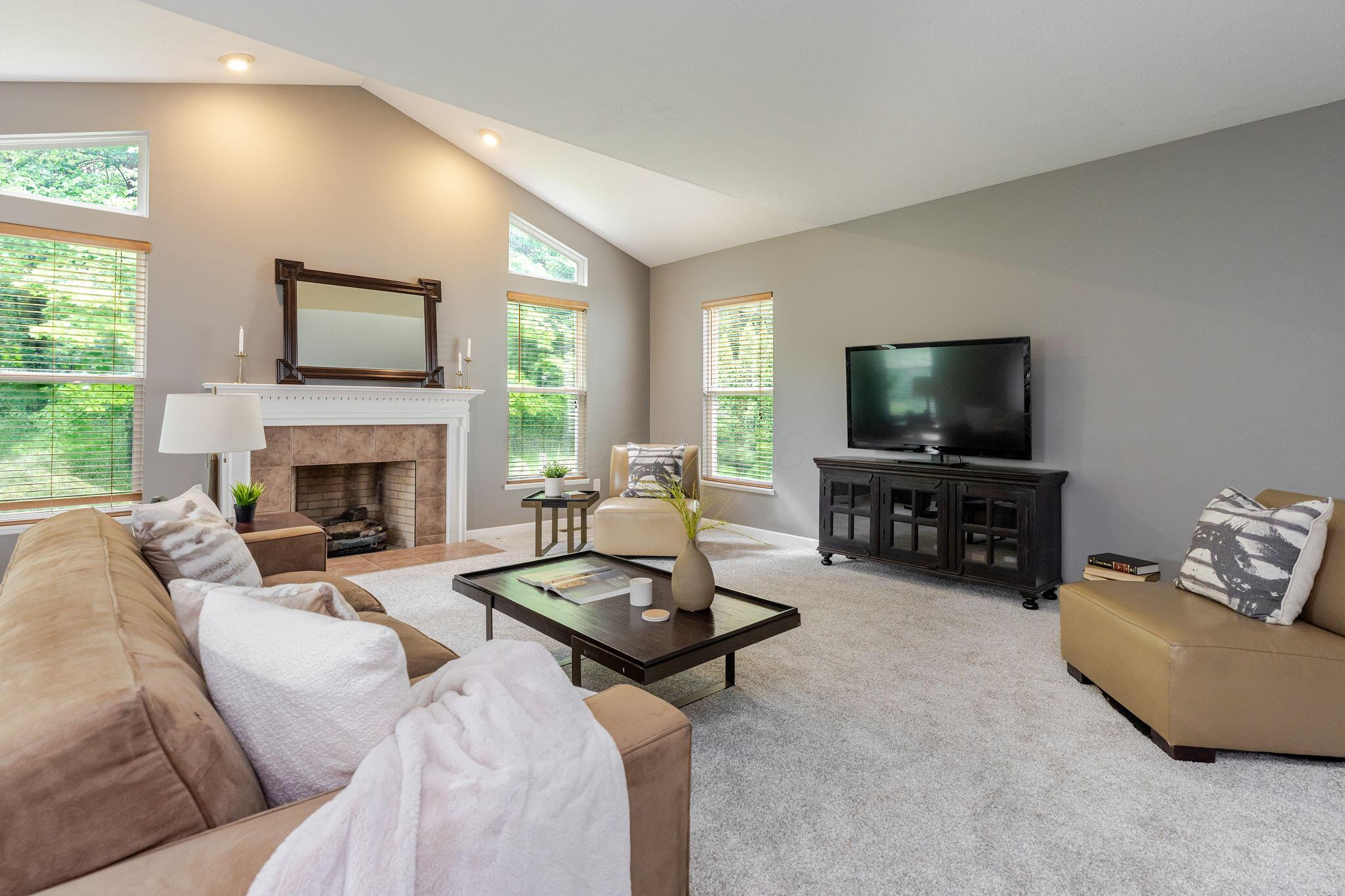 5725 Triplett Square Property Photo 19