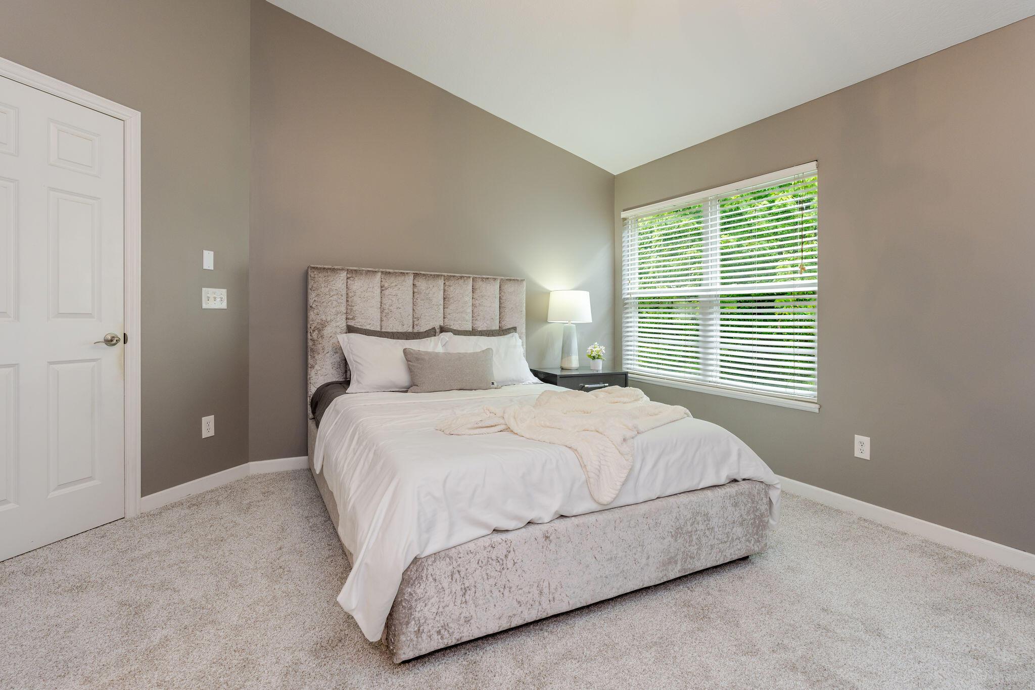 5725 Triplett Square Property Photo 21