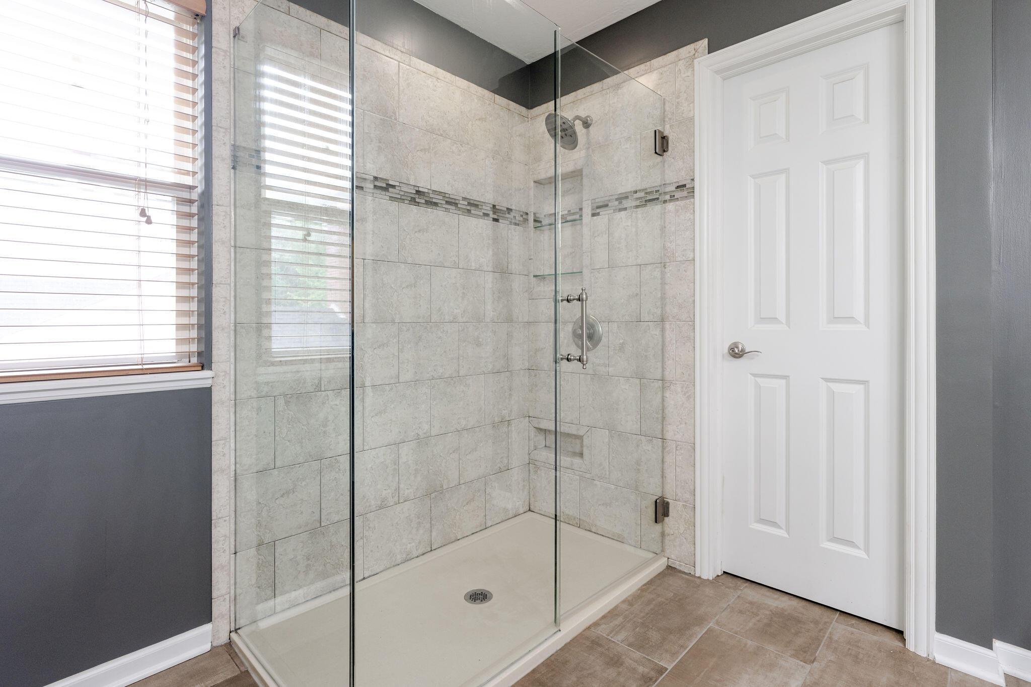 5725 Triplett Square Property Photo 25